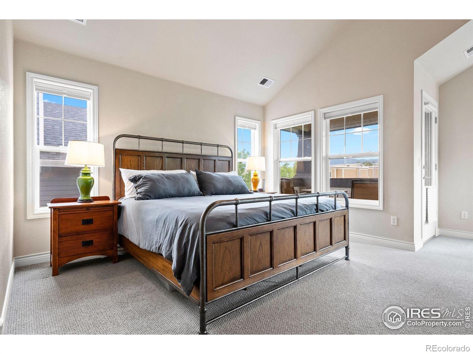 MLS Image #18 for 1043  terrace circle,boulder, Colorado