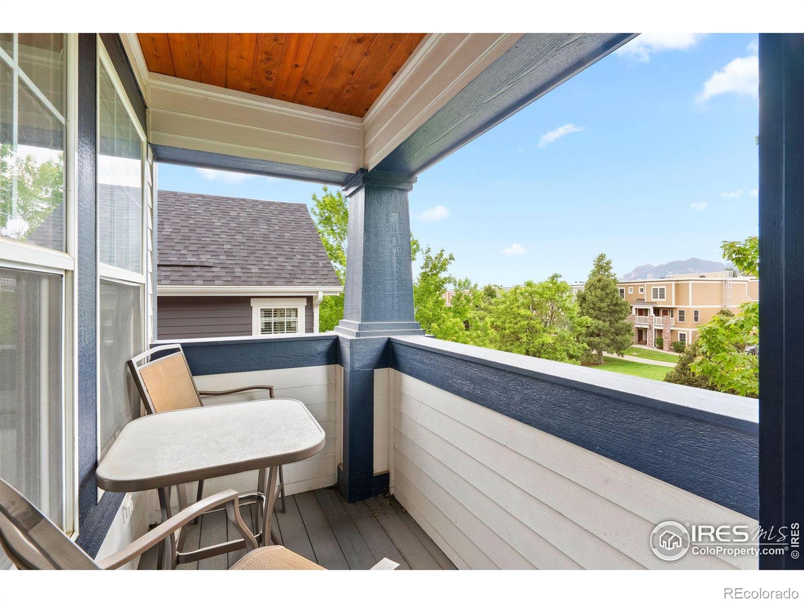 MLS Image #2 for 1043  terrace circle,boulder, Colorado