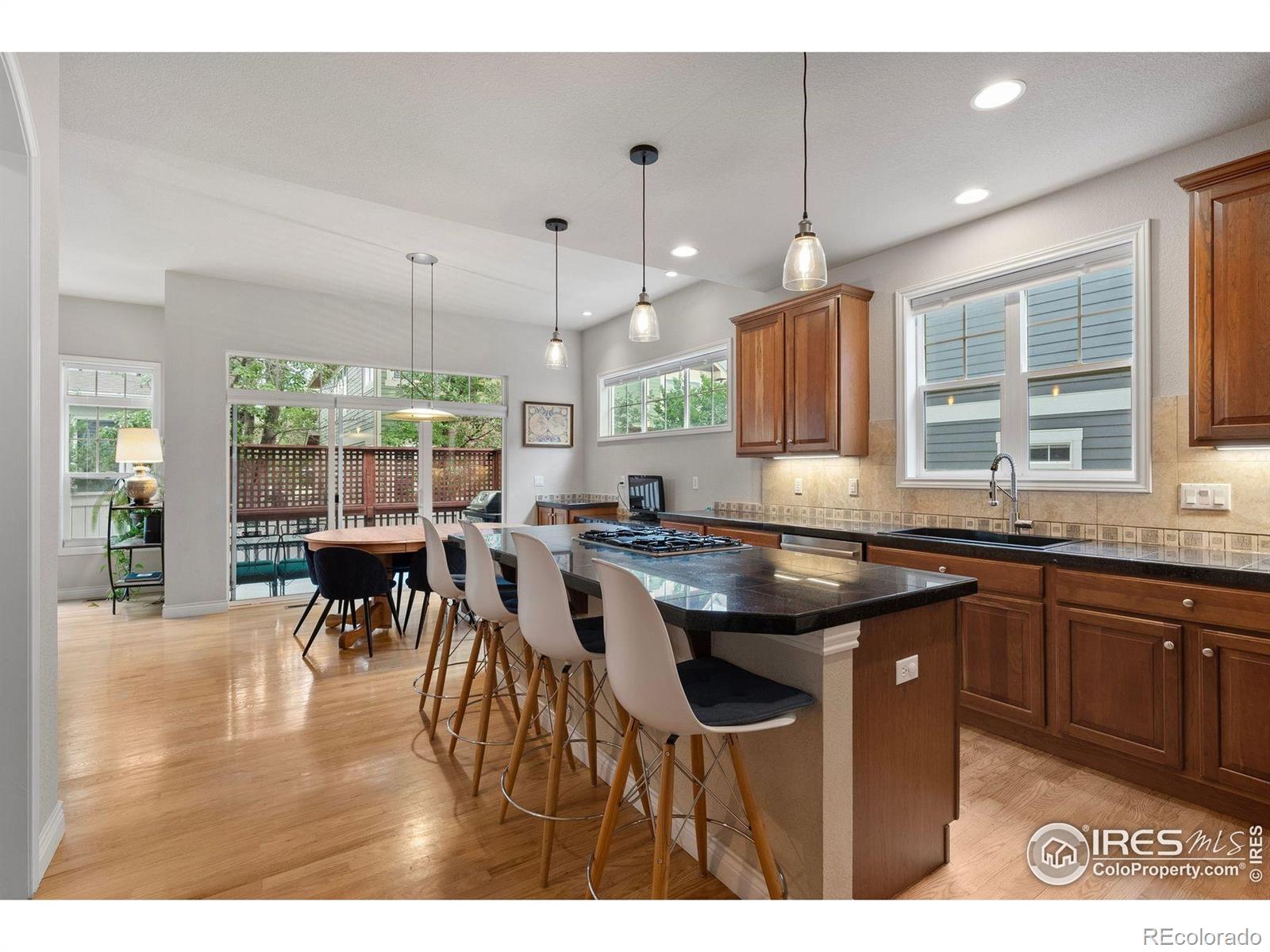 MLS Image #3 for 1043  terrace circle,boulder, Colorado