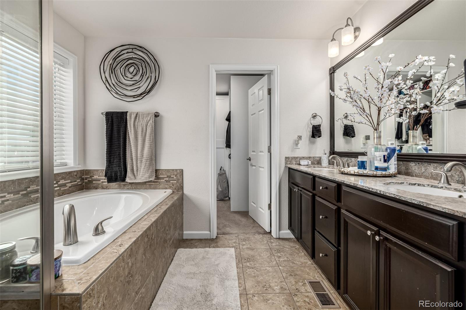 MLS Image #26 for 21271 e smoky hill road,centennial, Colorado