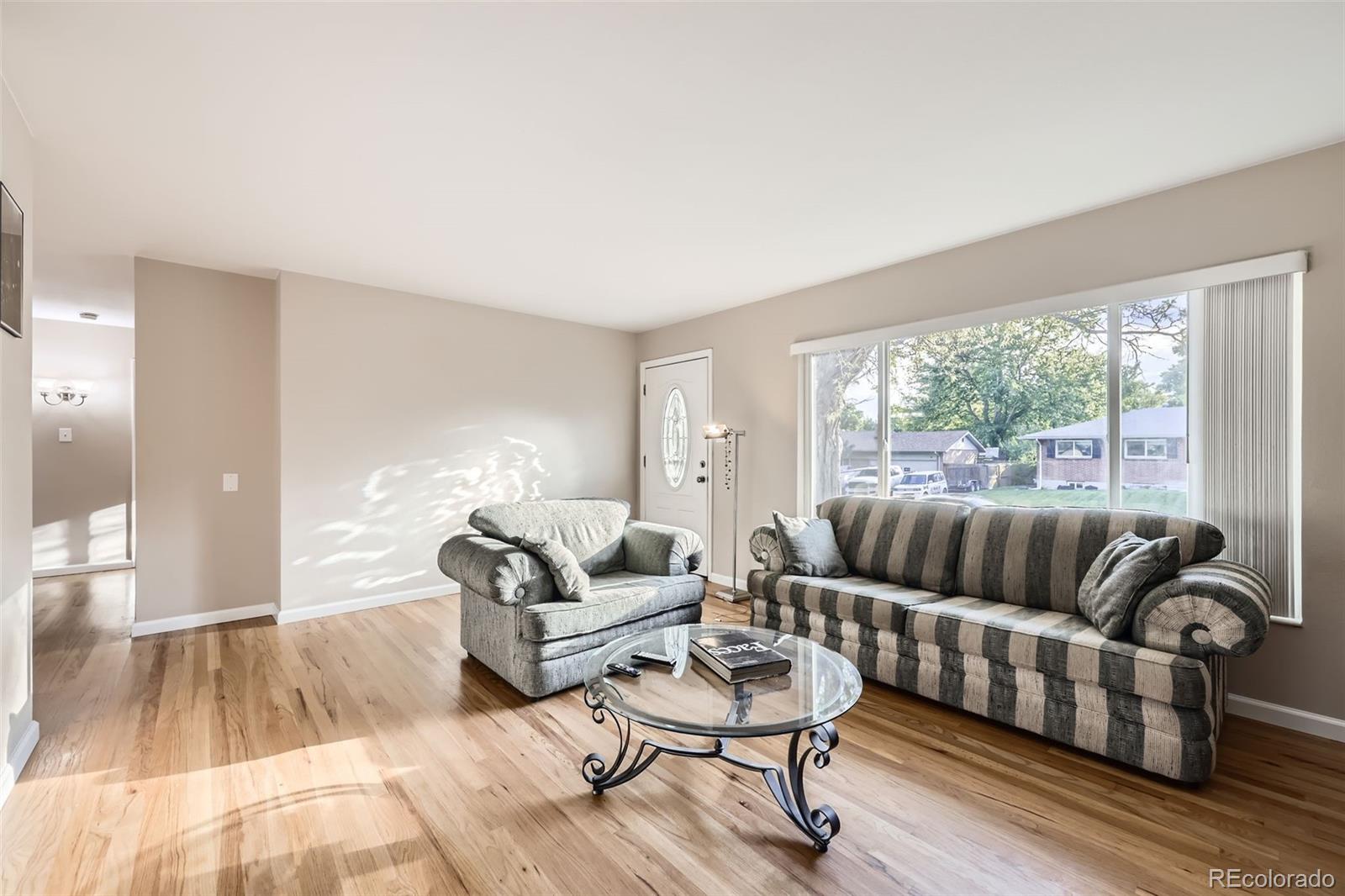 MLS Image #12 for 2982 s vrain street,denver, Colorado