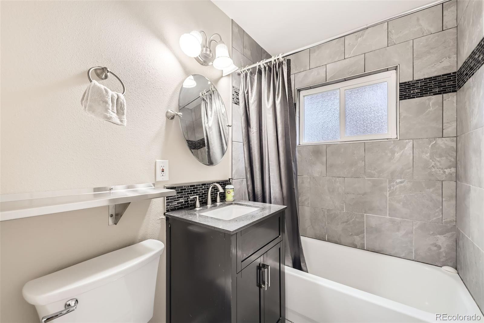 MLS Image #19 for 2982 s vrain street,denver, Colorado