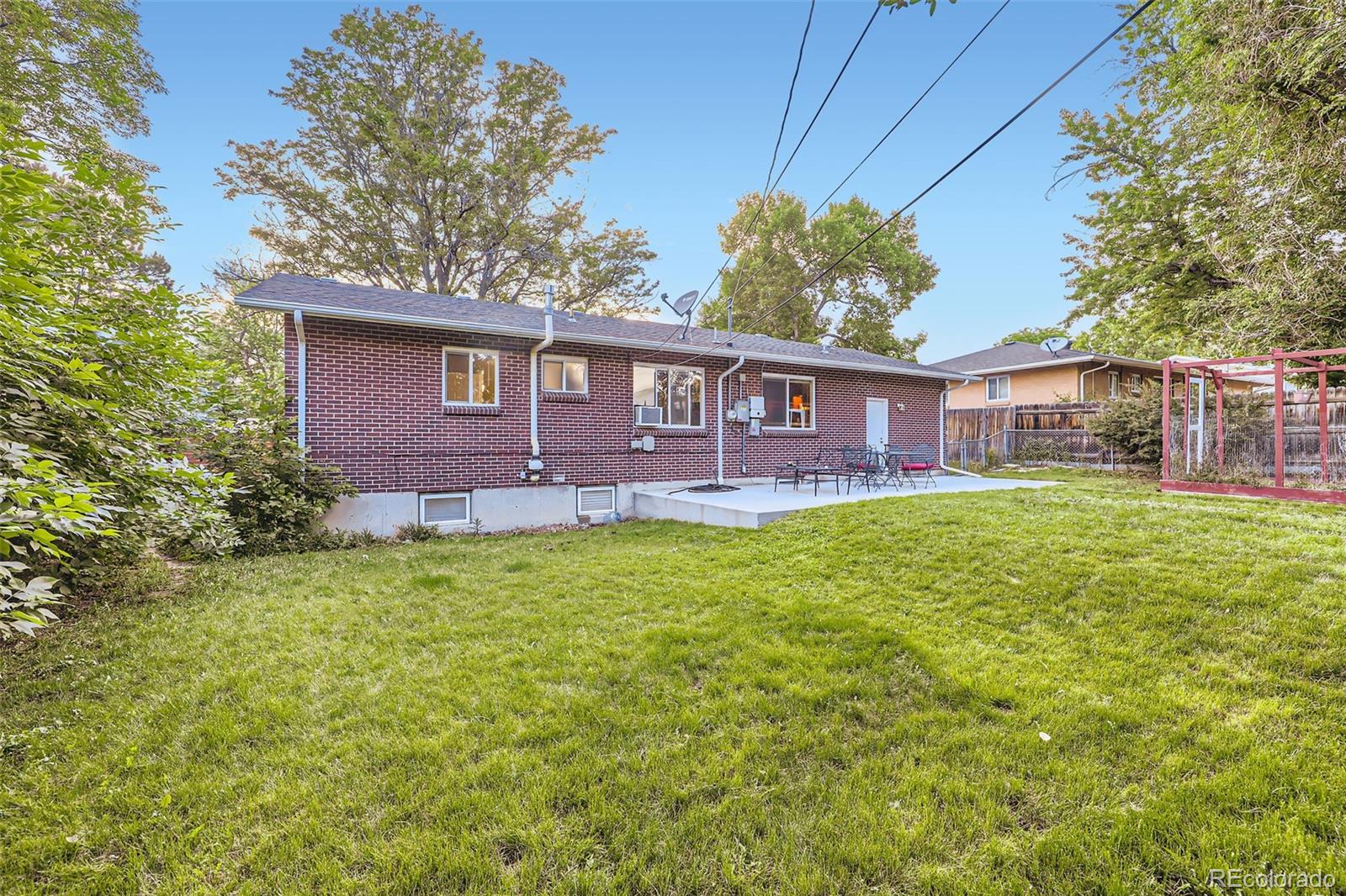 MLS Image #4 for 2982 s vrain street,denver, Colorado