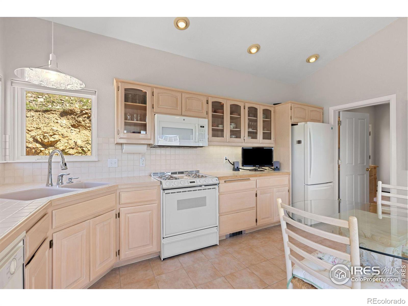 MLS Image #17 for 606  sugarloaf mountain road,boulder, Colorado