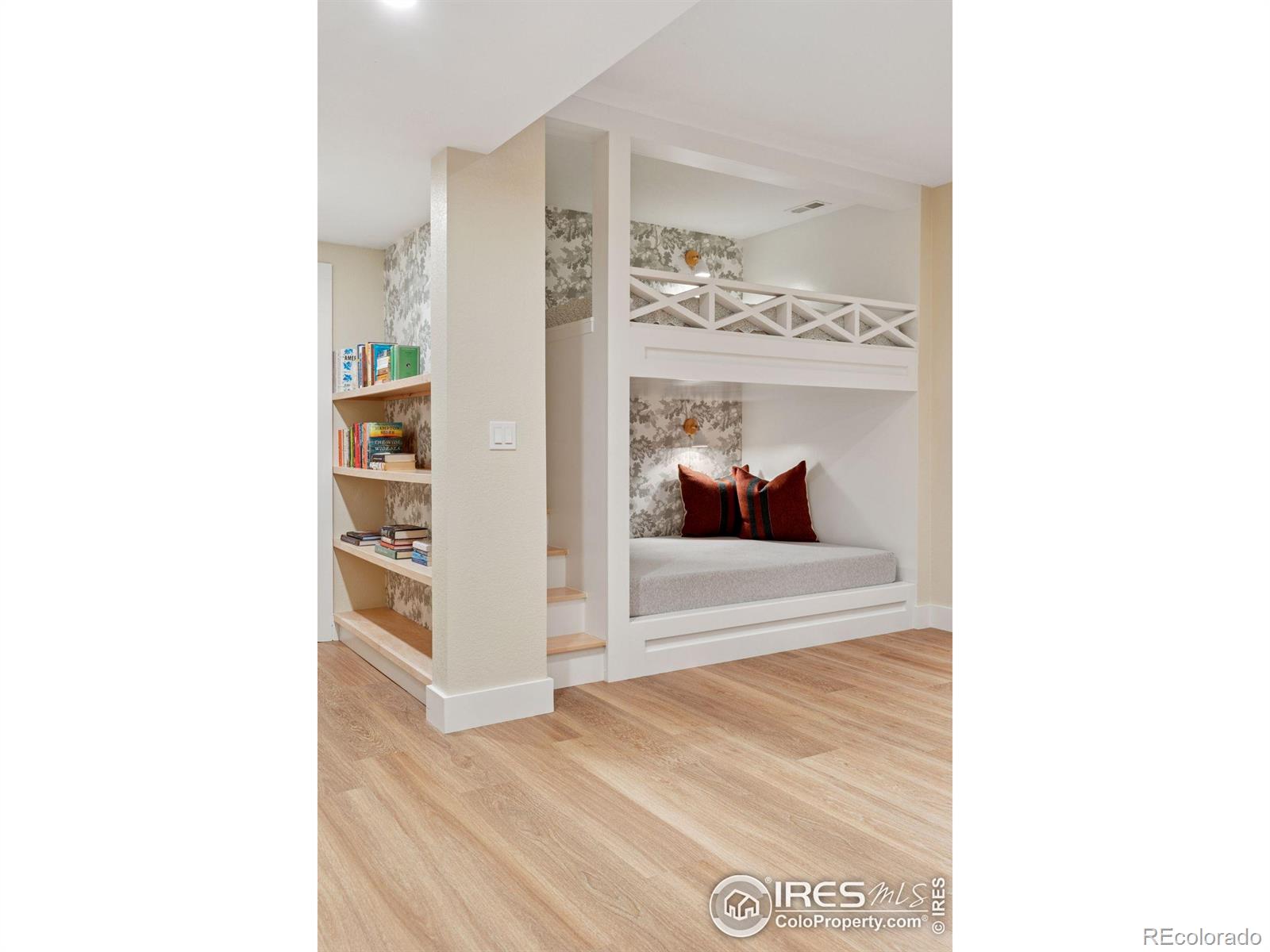 MLS Image #32 for 877  racquet lane,boulder, Colorado