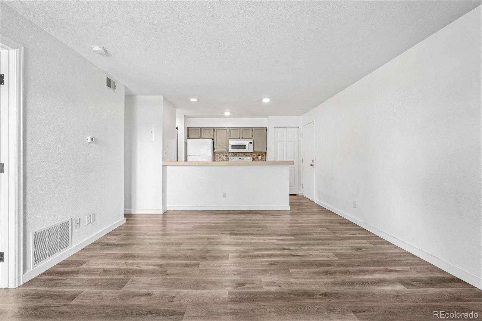 MLS Image #4 for 4899 s dudley street,littleton, Colorado