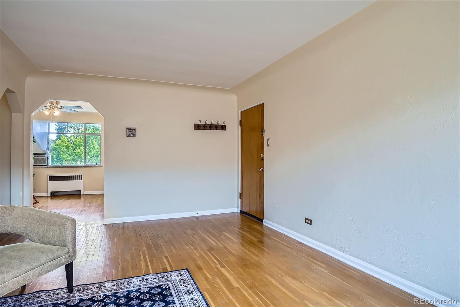 MLS Image #4 for 1523  ivy street,denver, Colorado