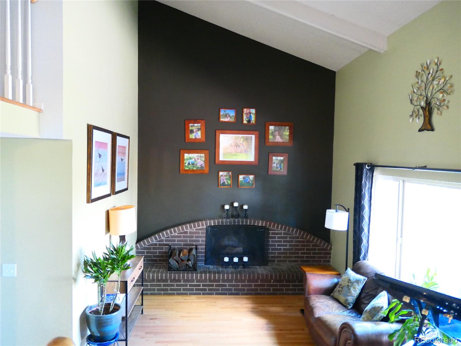 MLS Image #12 for 1936 s poplar street,denver, Colorado
