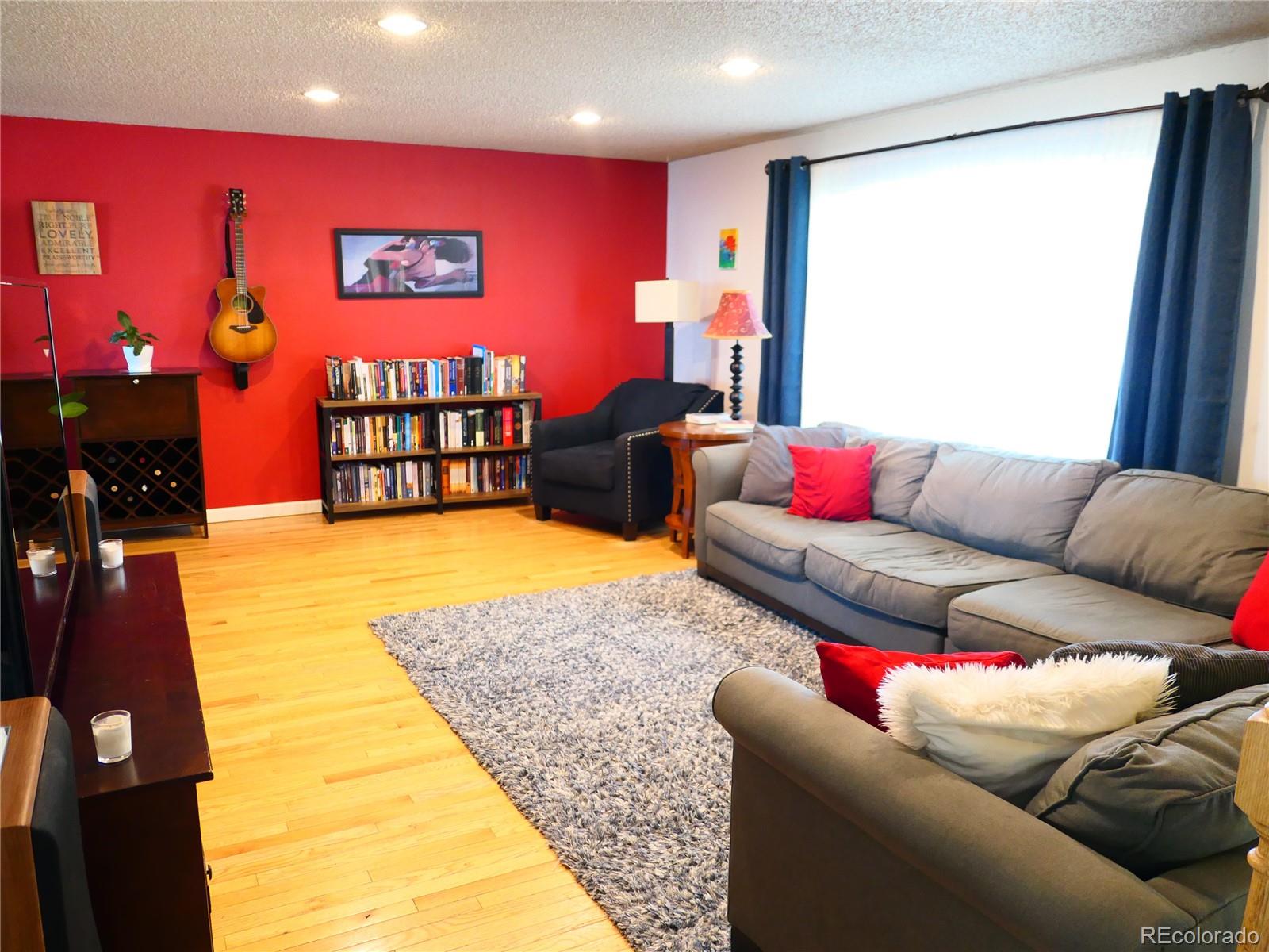 MLS Image #3 for 1936 s poplar street,denver, Colorado