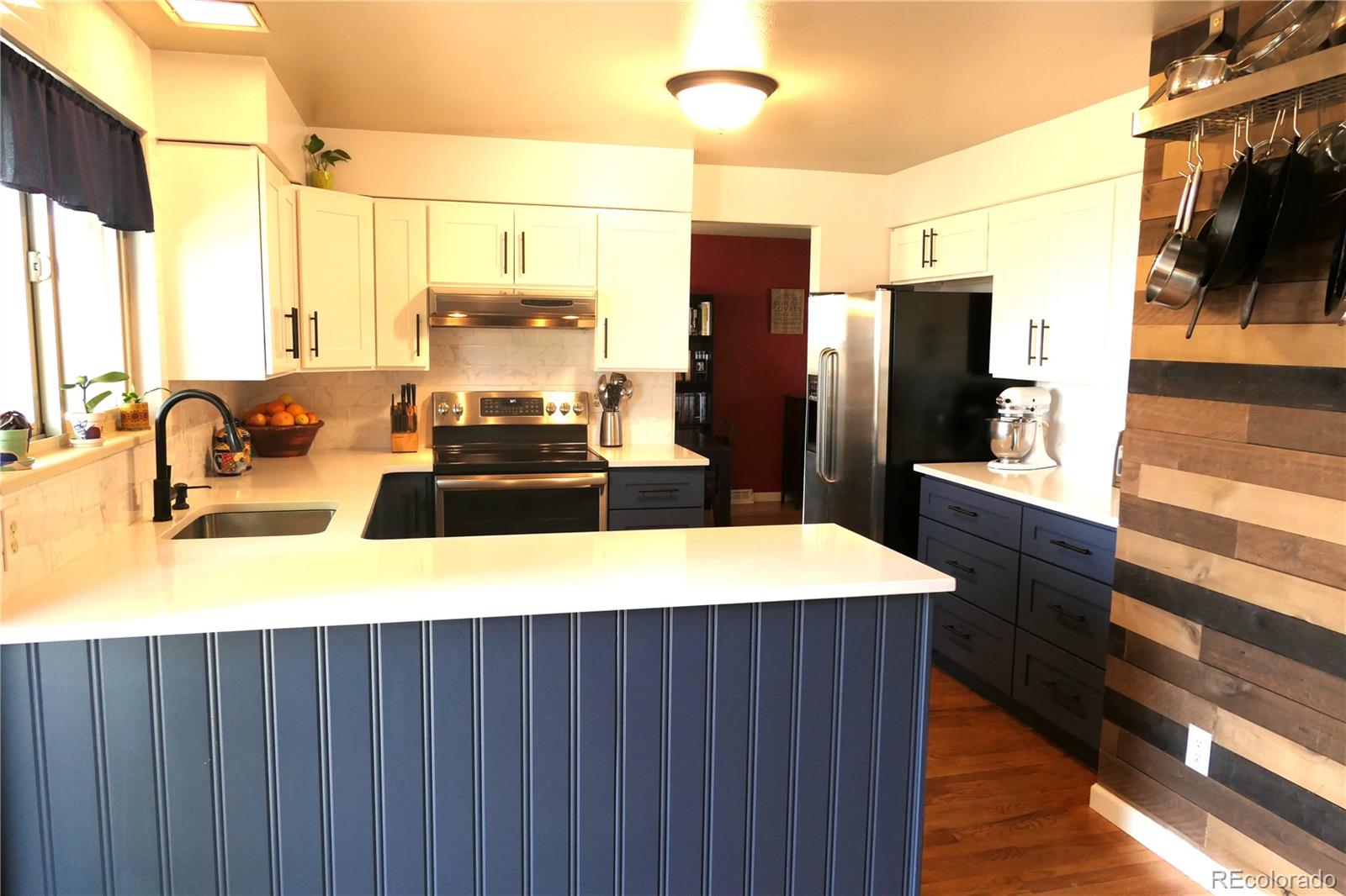 MLS Image #6 for 1936 s poplar street,denver, Colorado