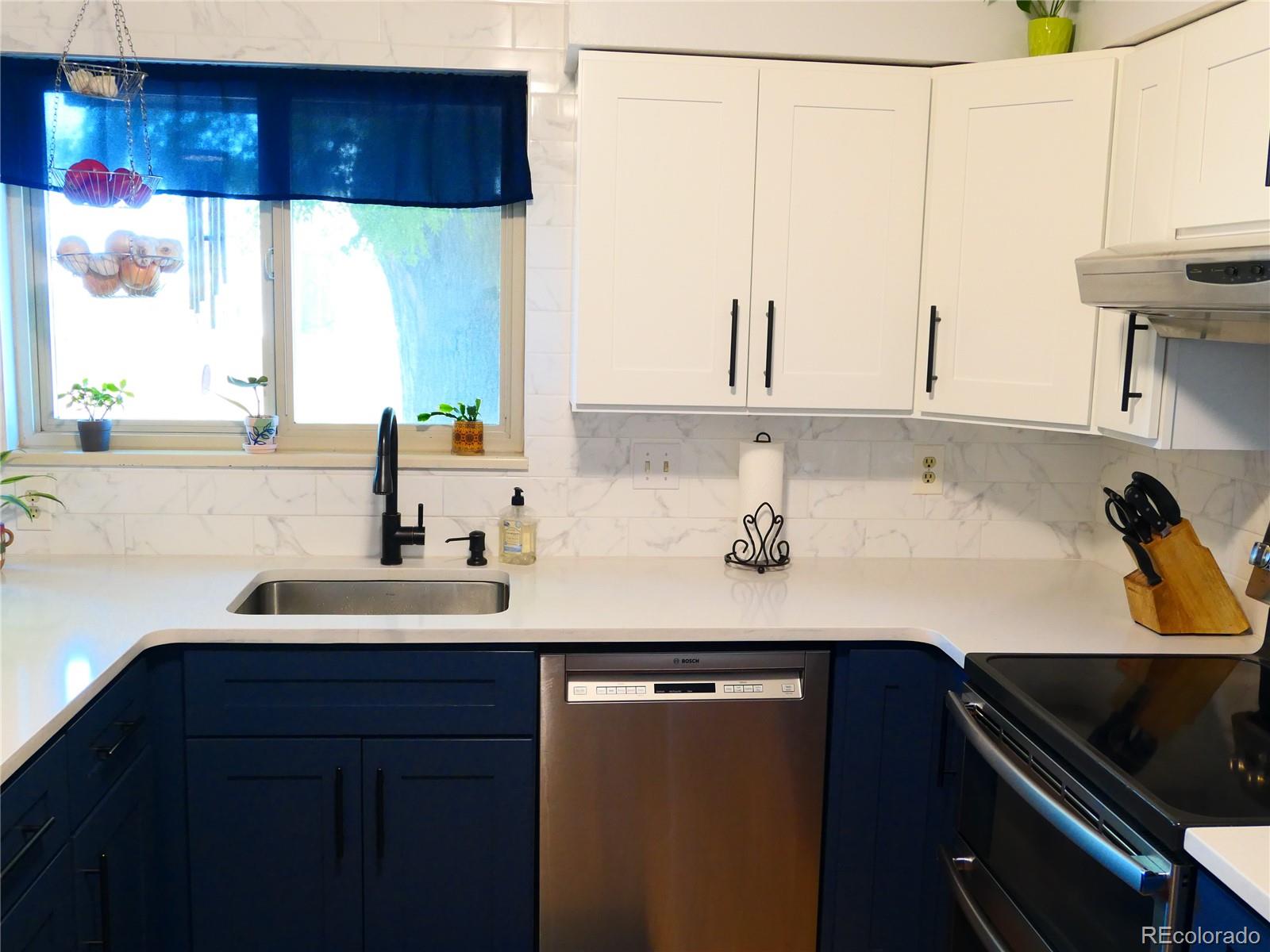 MLS Image #8 for 1936 s poplar street,denver, Colorado