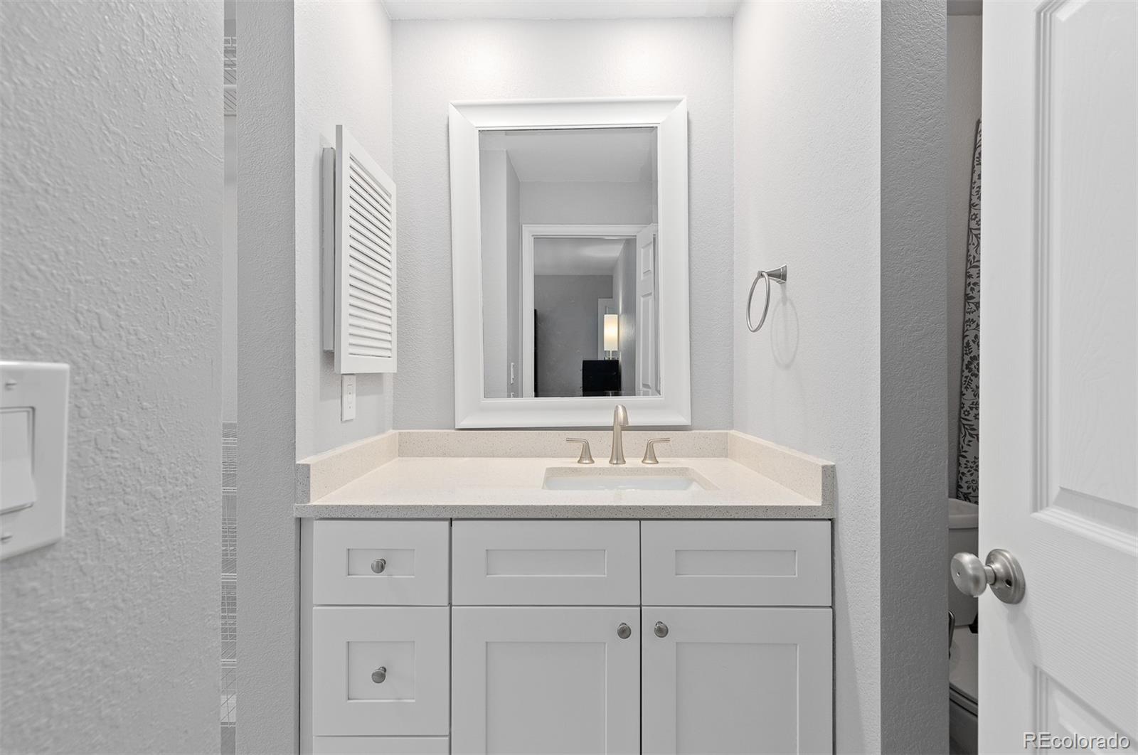 MLS Image #22 for 2366 s troy street,aurora, Colorado
