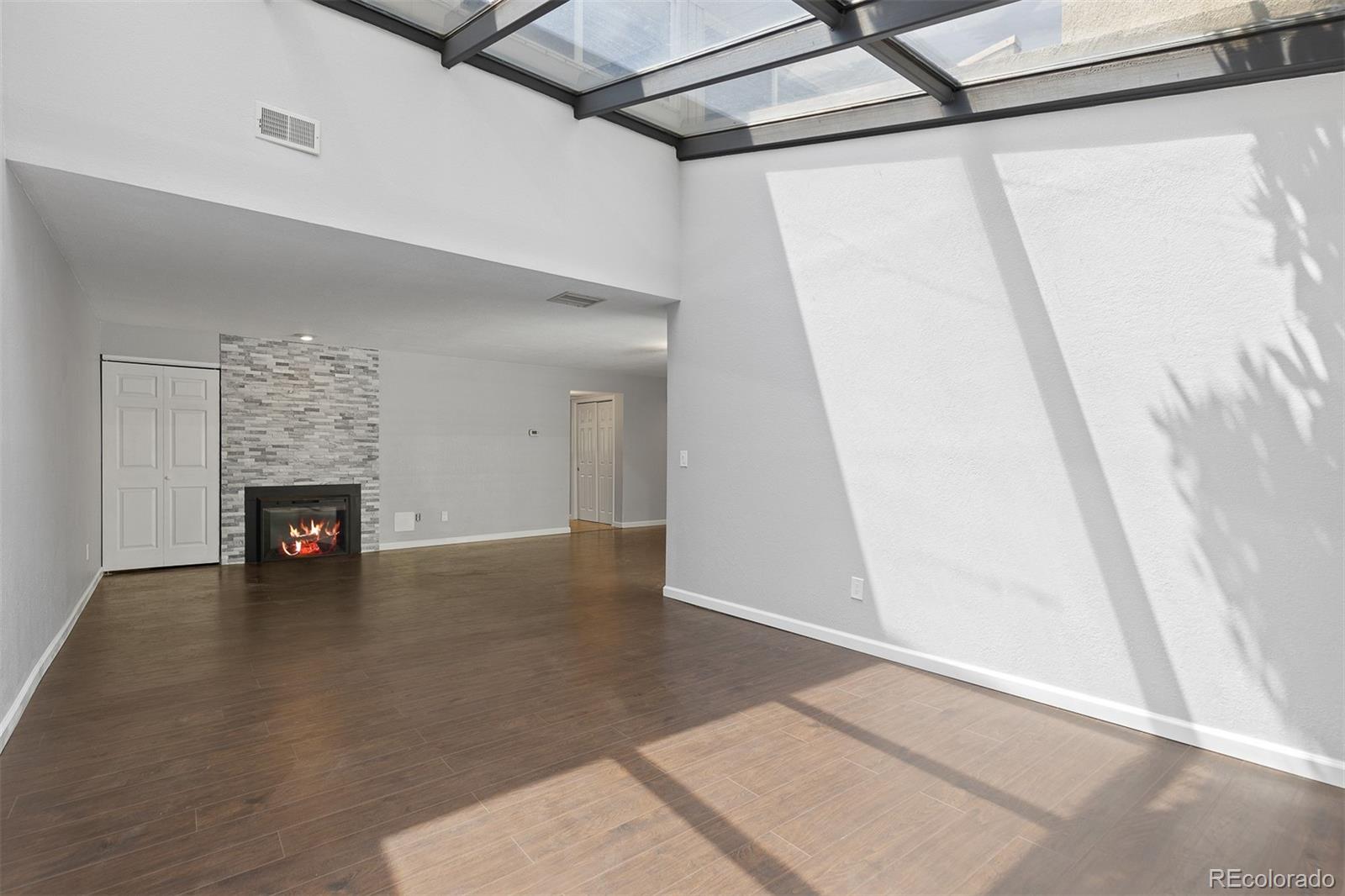 MLS Image #4 for 2366 s troy street,aurora, Colorado