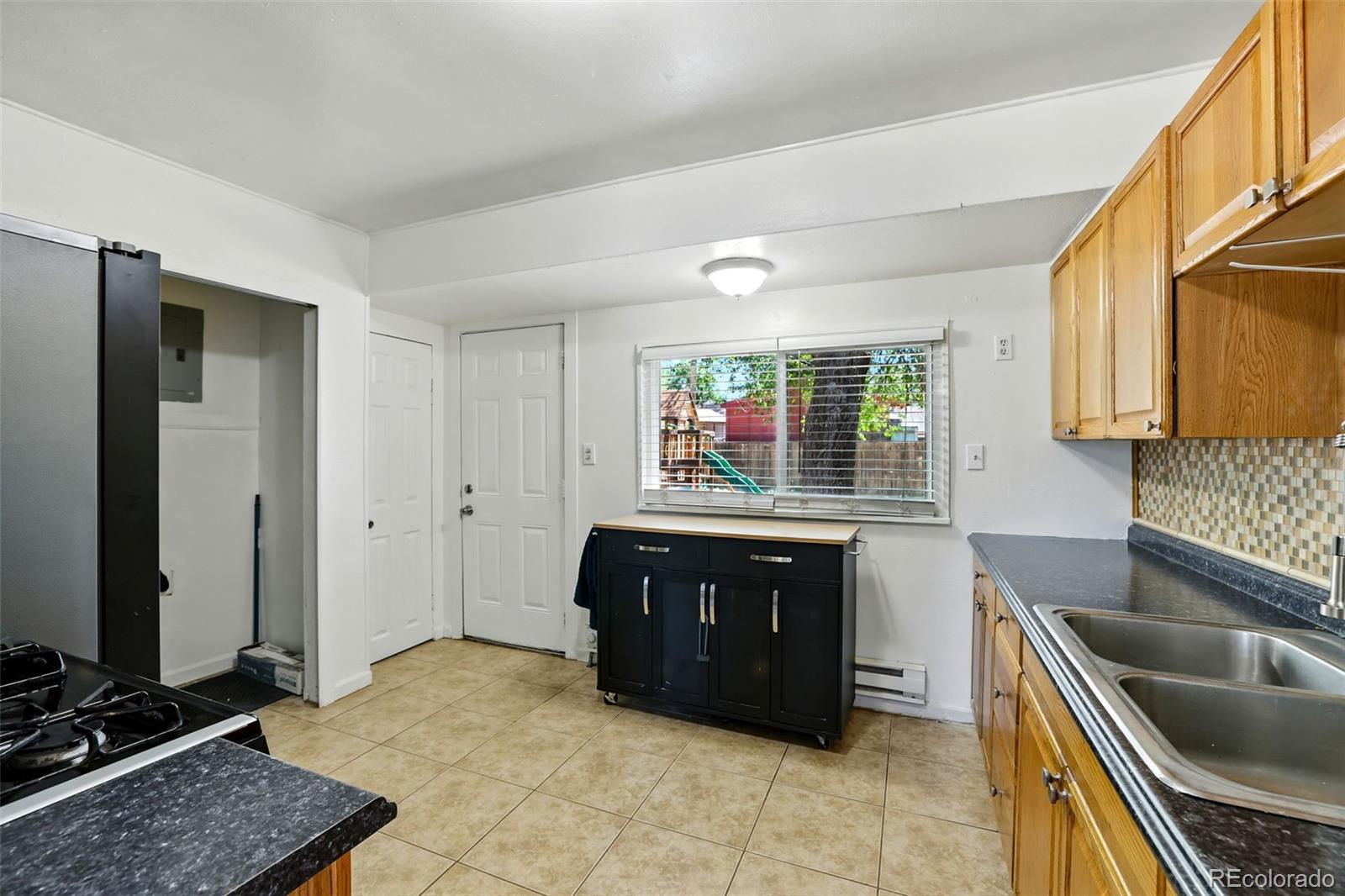 MLS Image #10 for 613 s union boulevard,colorado springs, Colorado