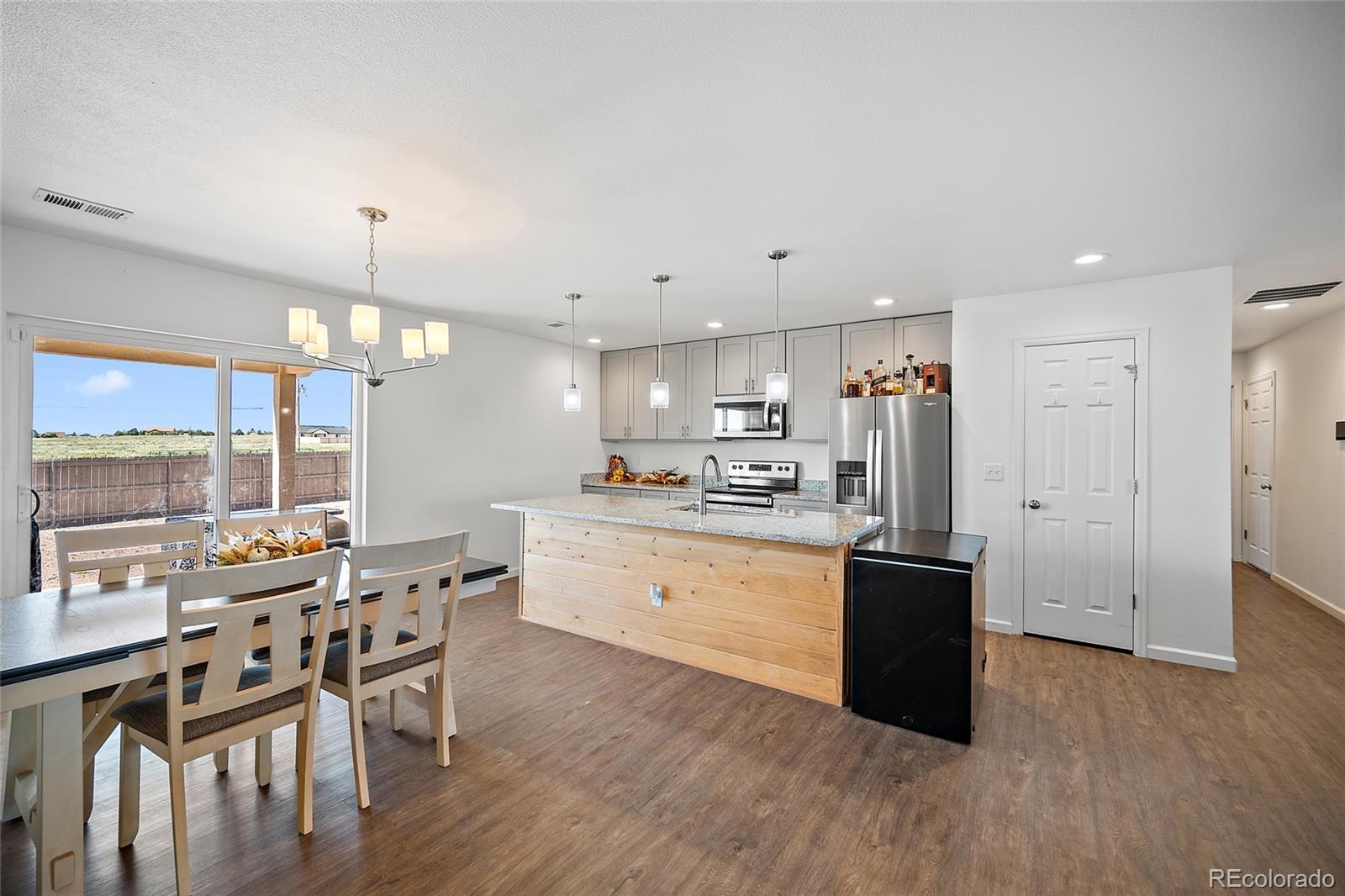 MLS Image #21 for 848 e loma drive,pueblo, Colorado