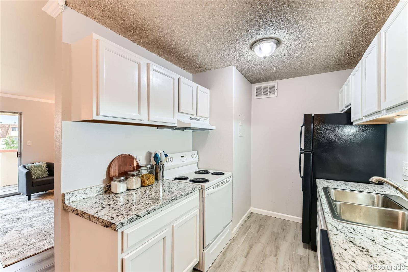 MLS Image #6 for 10211  ura lane,thornton, Colorado