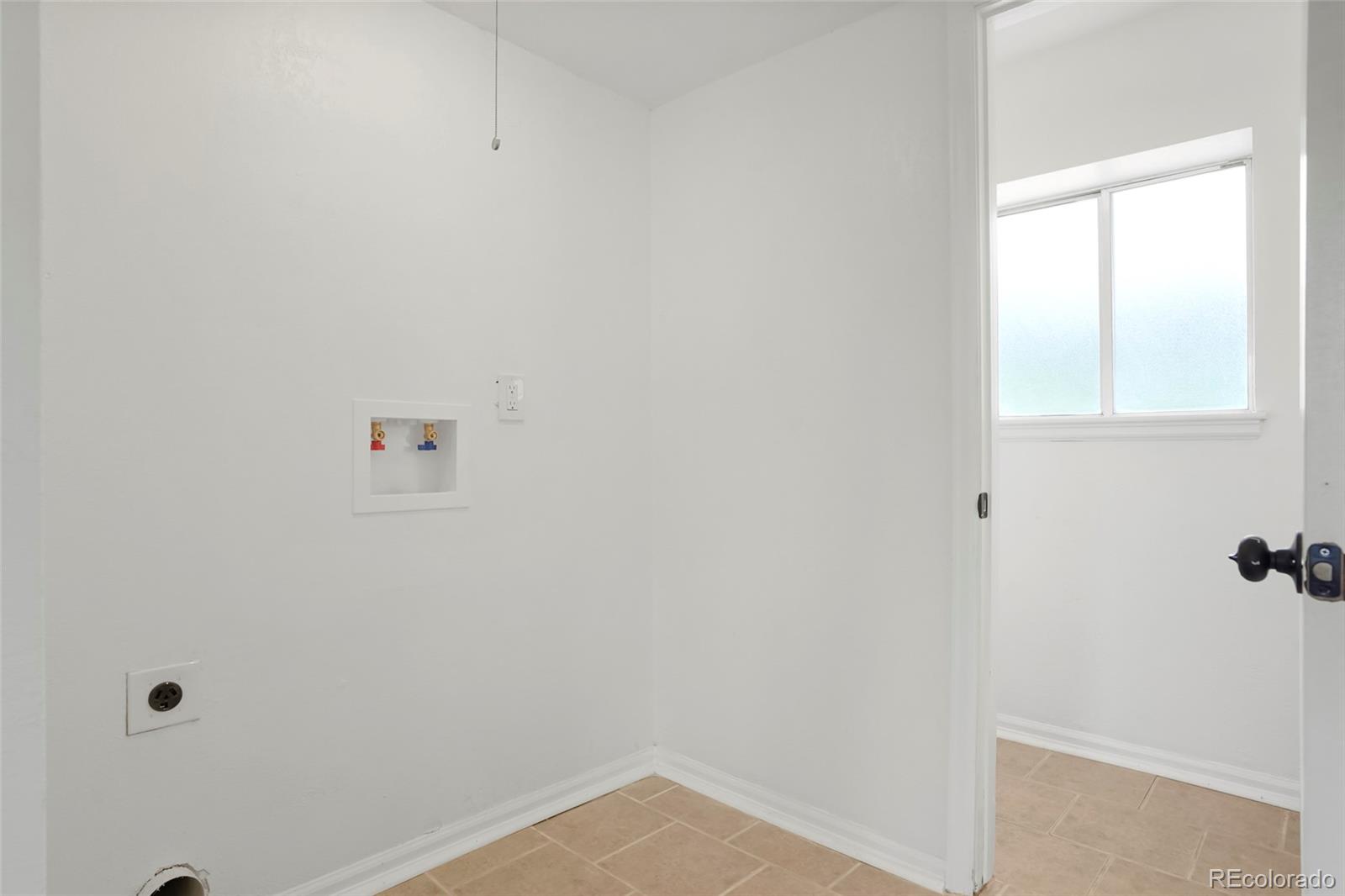 MLS Image #16 for 16322 e idaho place,aurora, Colorado
