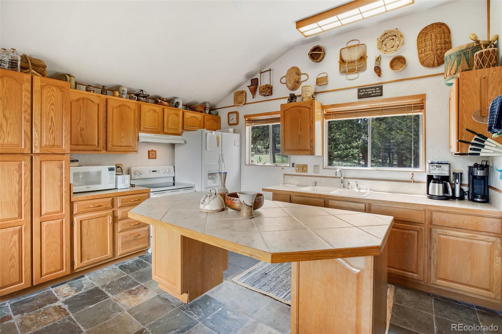 MLS Image #6 for 936  matterhorn drive,florissant, Colorado