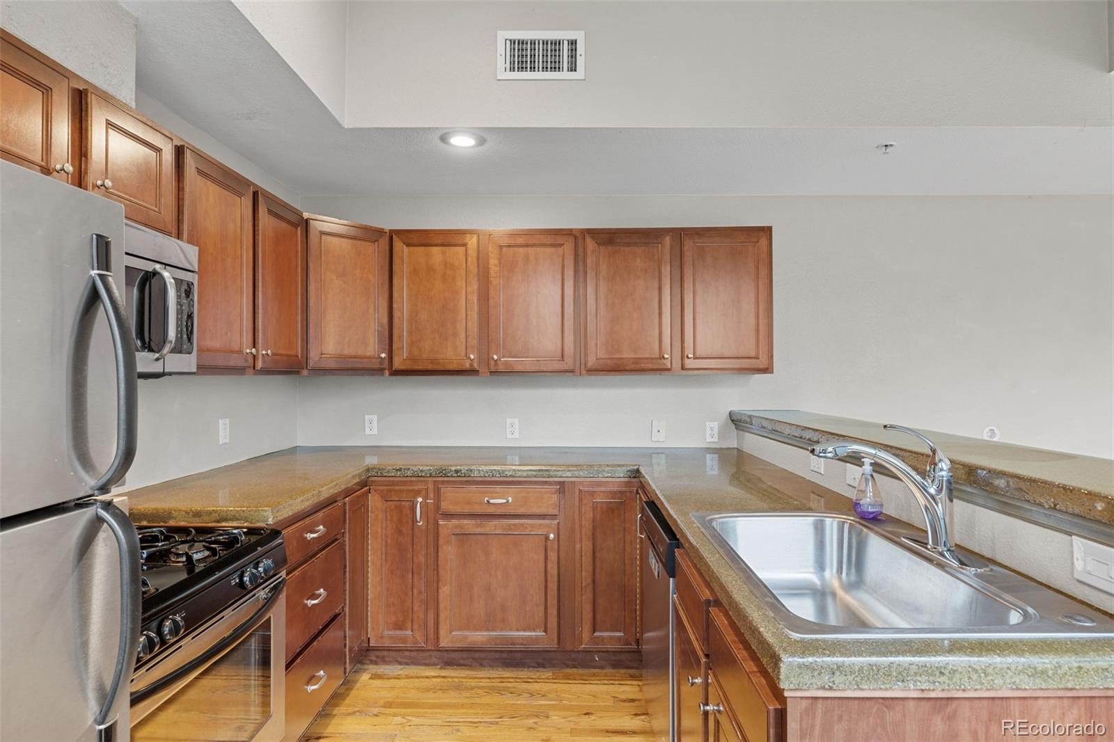 MLS Image #14 for 3211  zuni street,denver, Colorado
