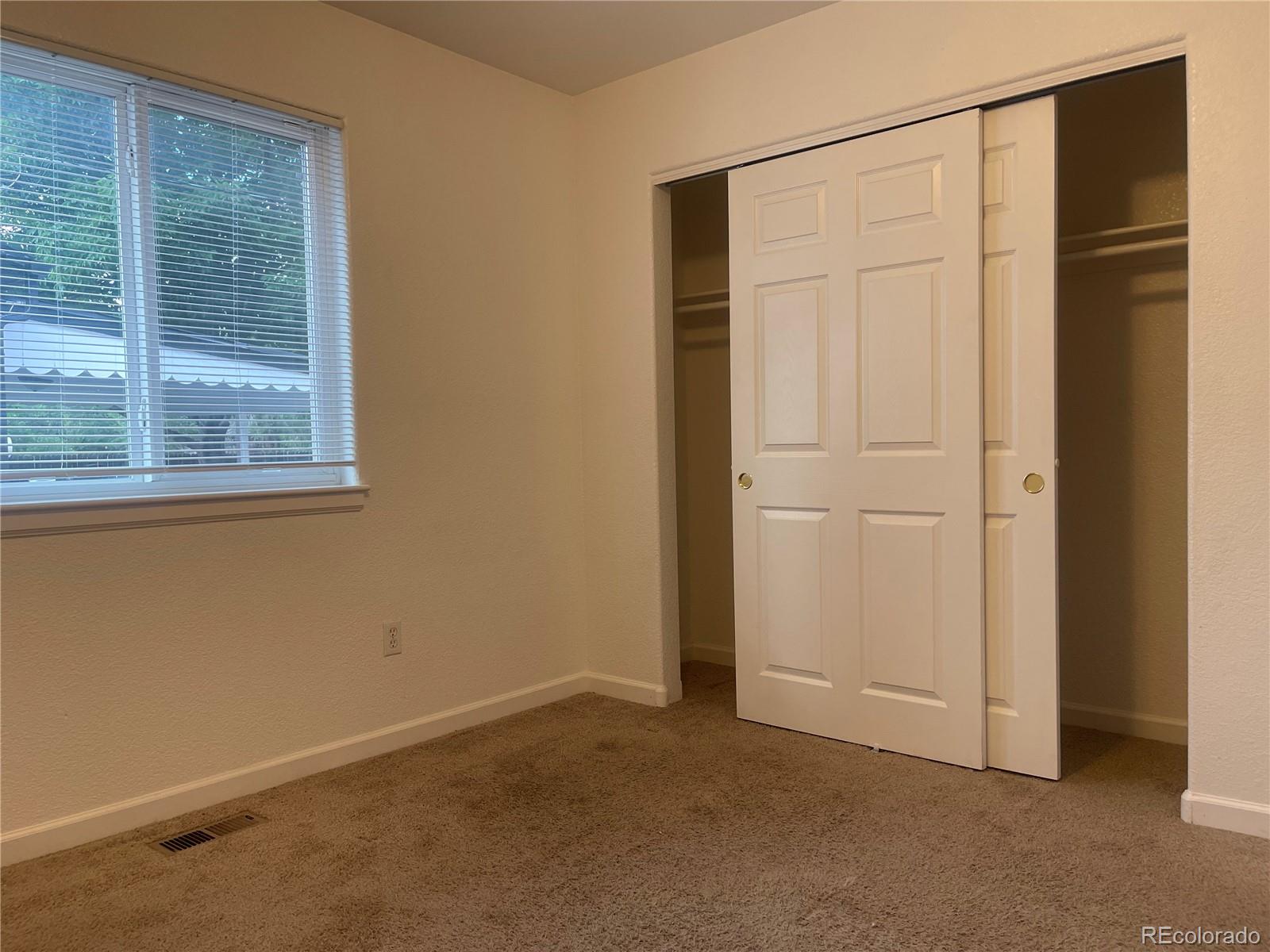 MLS Image #10 for 894 s krameria street,denver, Colorado