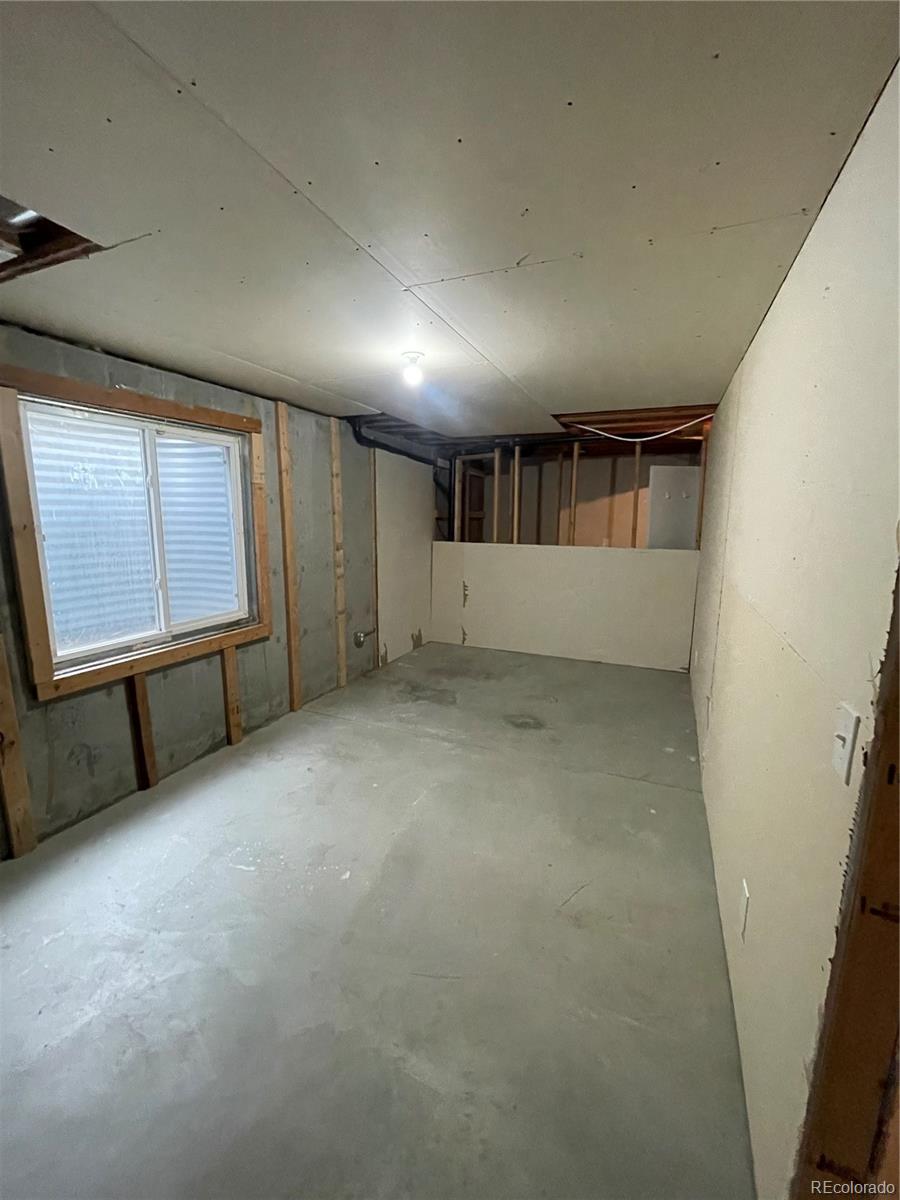 MLS Image #21 for 894 s krameria street,denver, Colorado