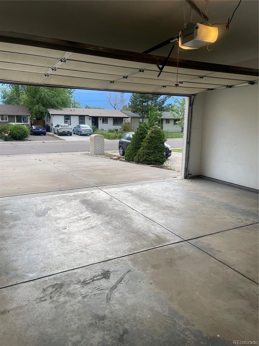 MLS Image #29 for 894 s krameria street,denver, Colorado