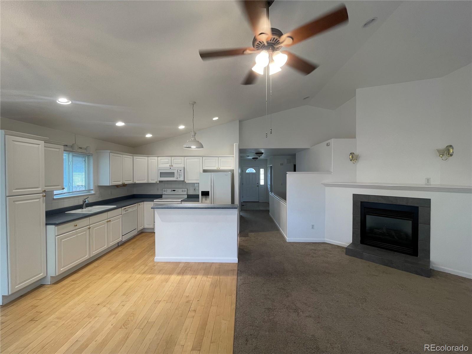 MLS Image #4 for 894 s krameria street,denver, Colorado