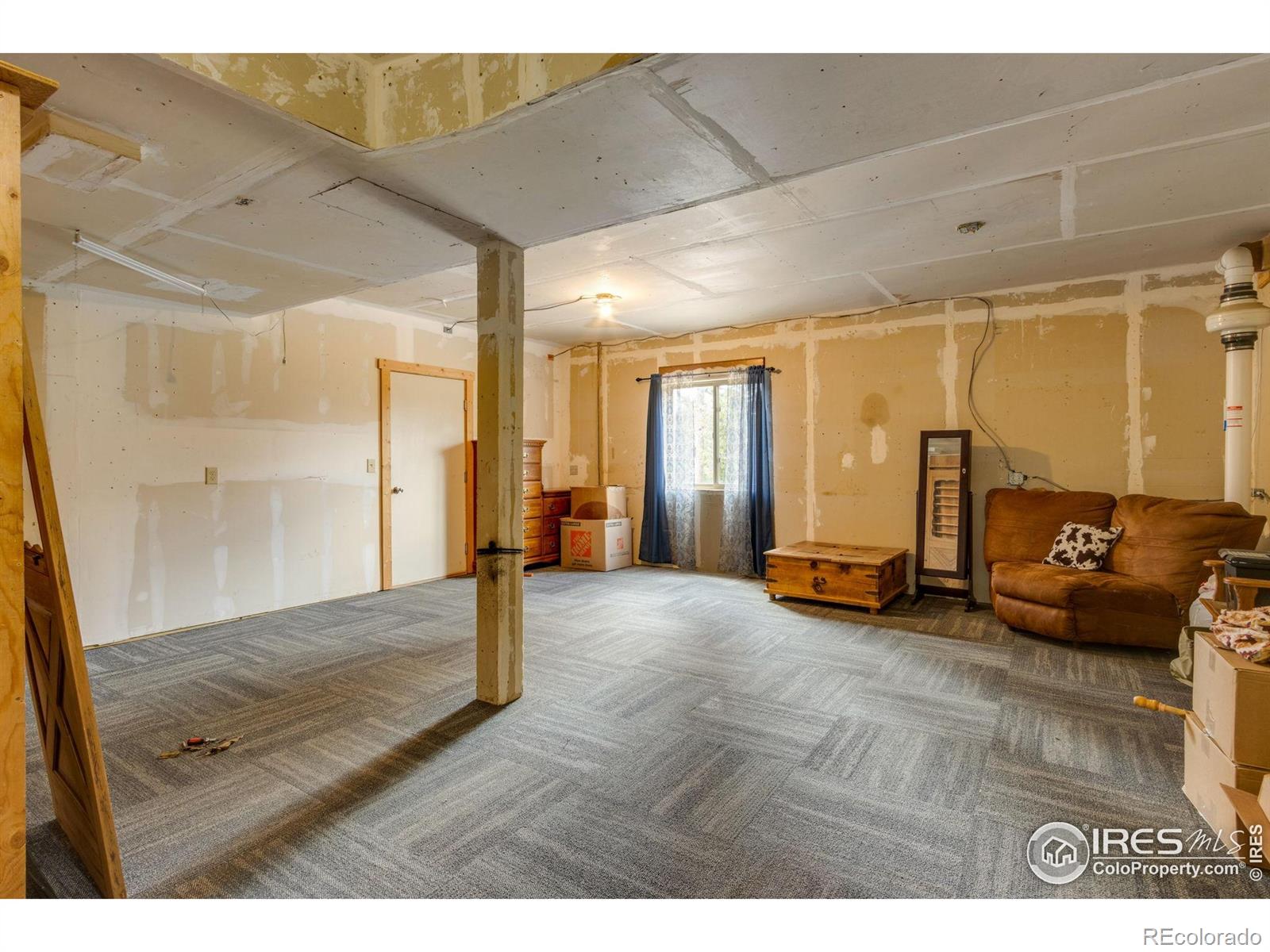 MLS Image #28 for 679  mount massive drive,livermore, Colorado