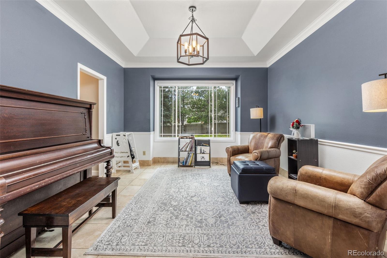 MLS Image #6 for 2555 s zang street,denver, Colorado