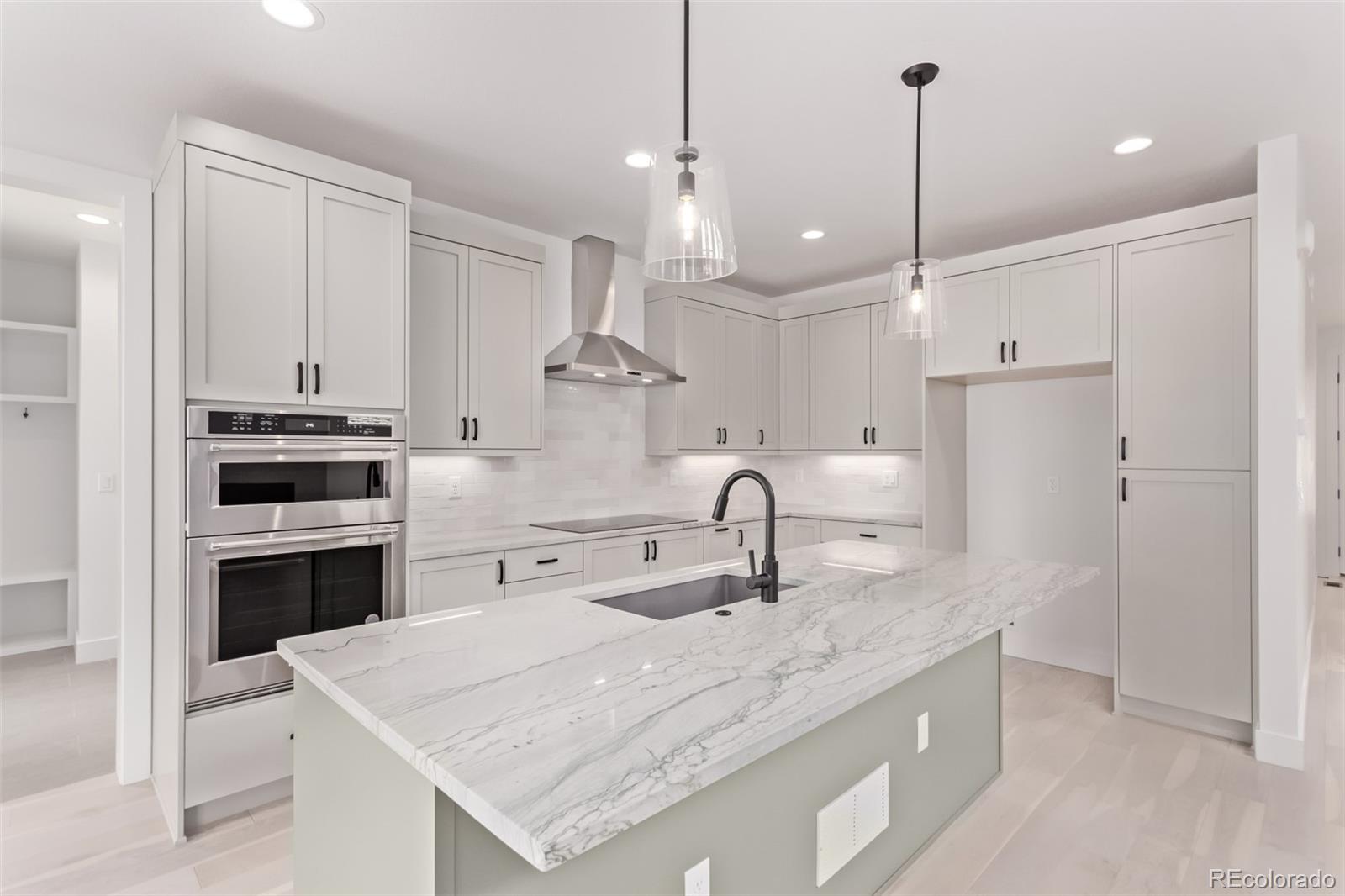 MLS Image #13 for 5608  grandville avenue,longmont, Colorado