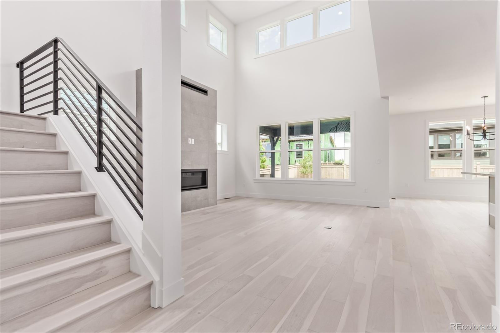 MLS Image #5 for 5608  grandville avenue,longmont, Colorado