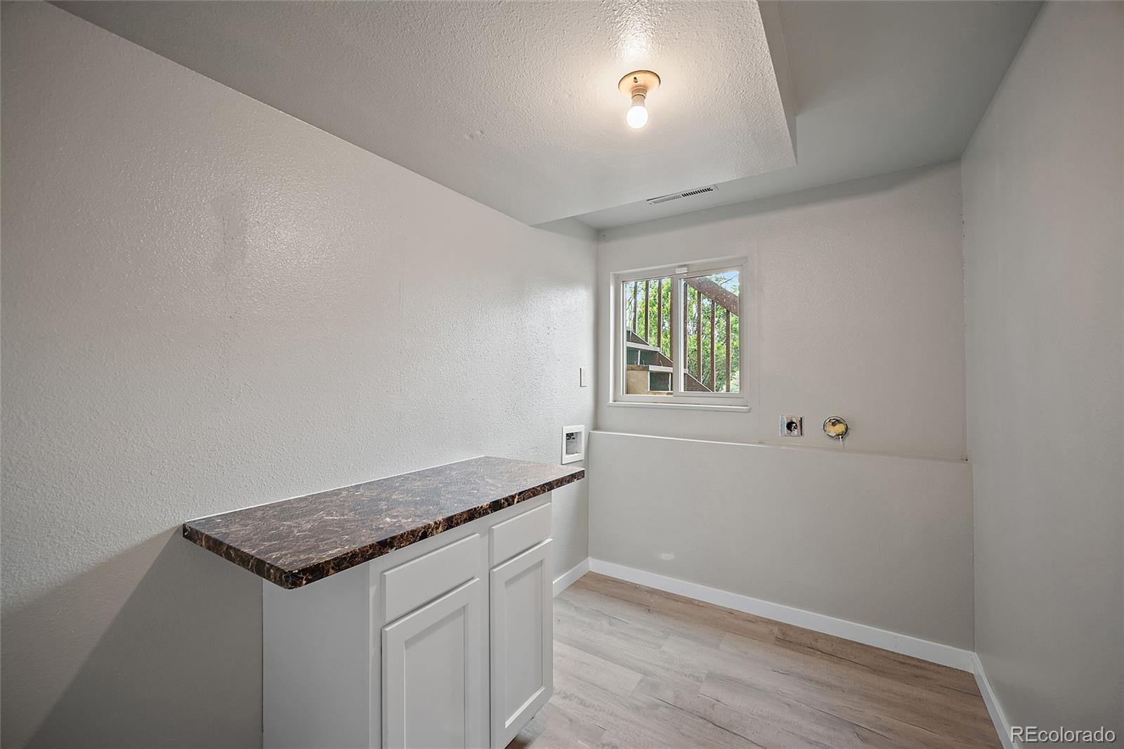 MLS Image #18 for 4408  winding circle,colorado springs, Colorado