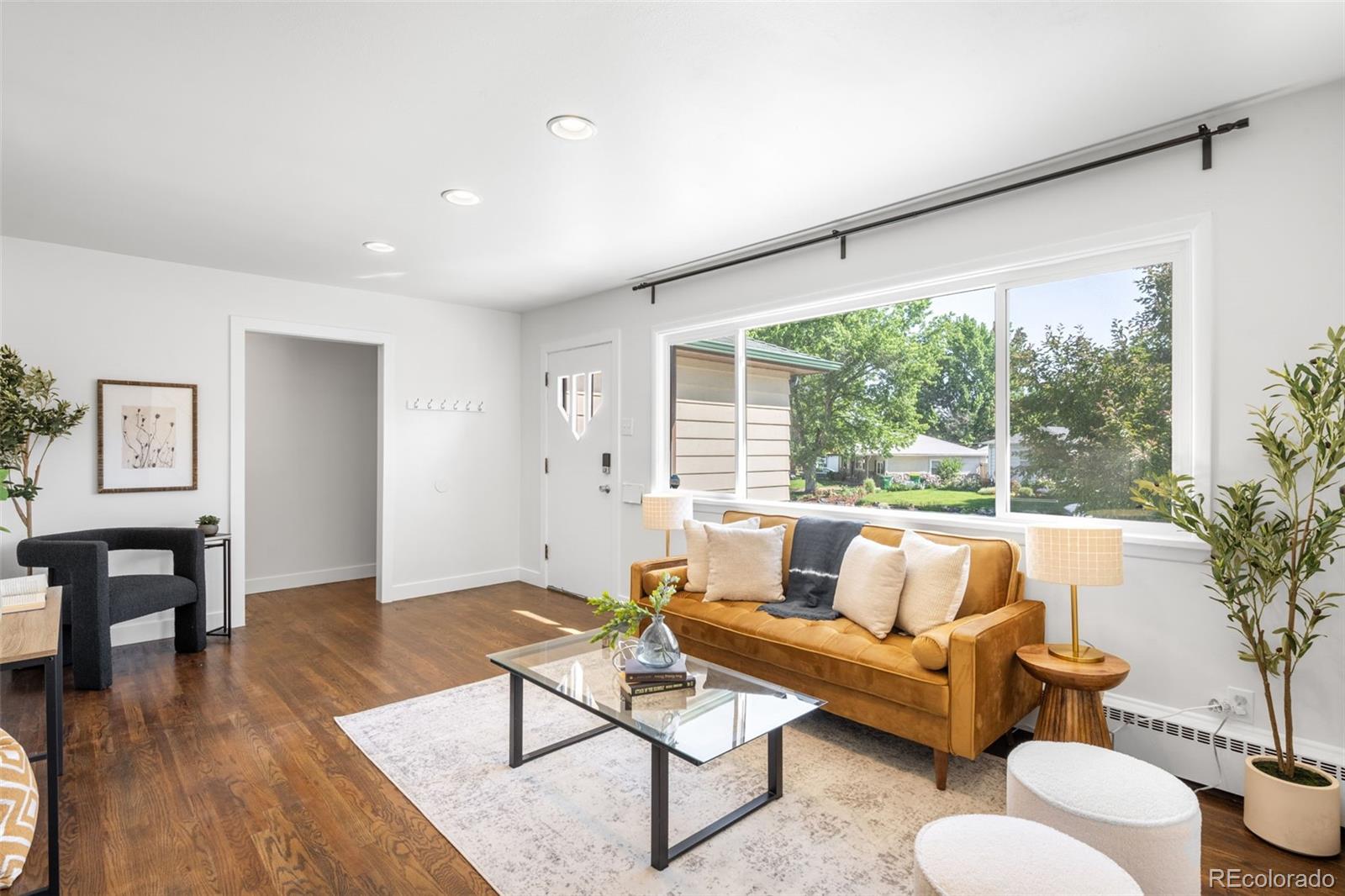 MLS Image #4 for 5167 s pearl street,littleton, Colorado