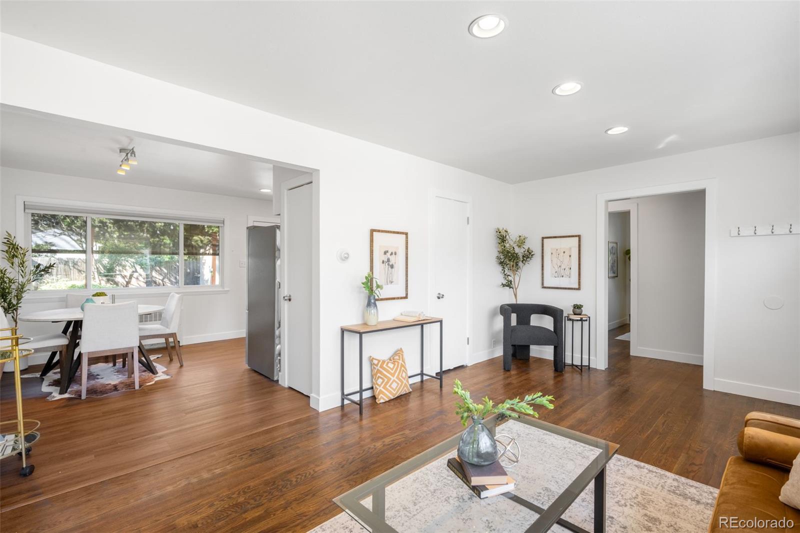 MLS Image #5 for 5167 s pearl street,littleton, Colorado