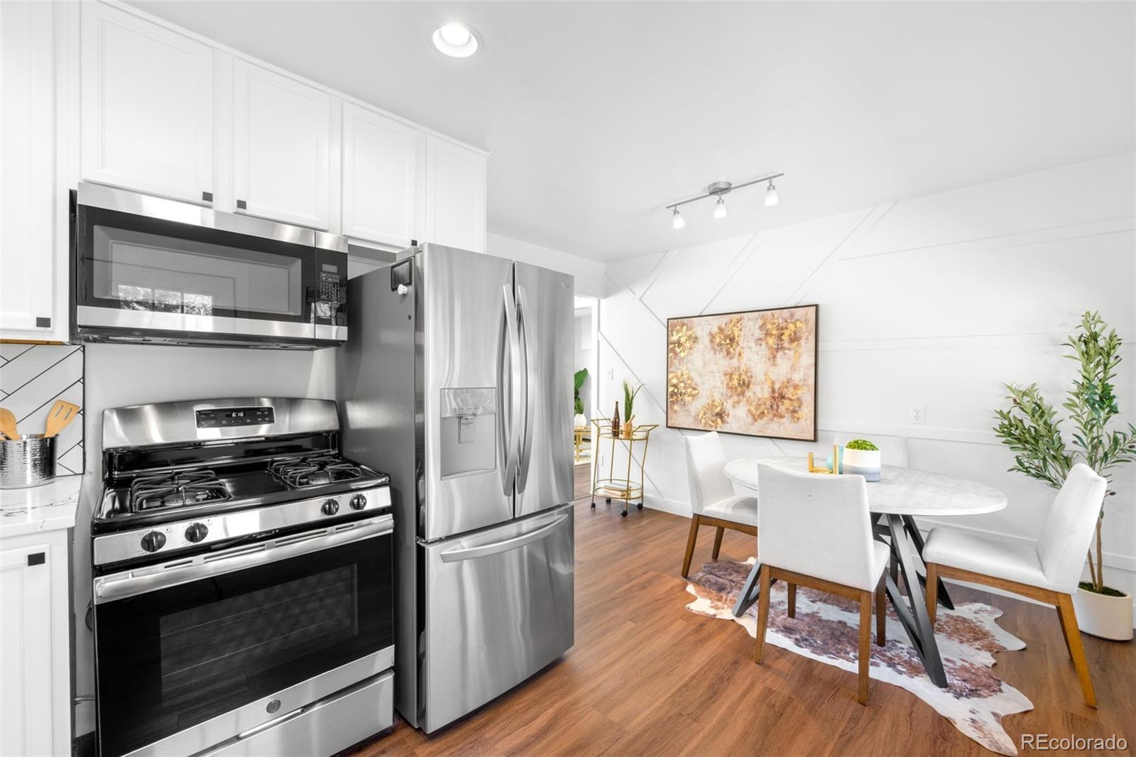 MLS Image #8 for 5167 s pearl street,littleton, Colorado