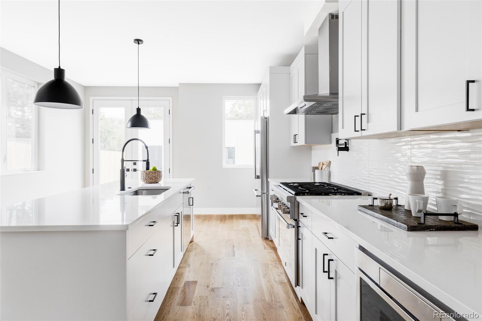 MLS Image #8 for 1541  glencoe street,denver, Colorado