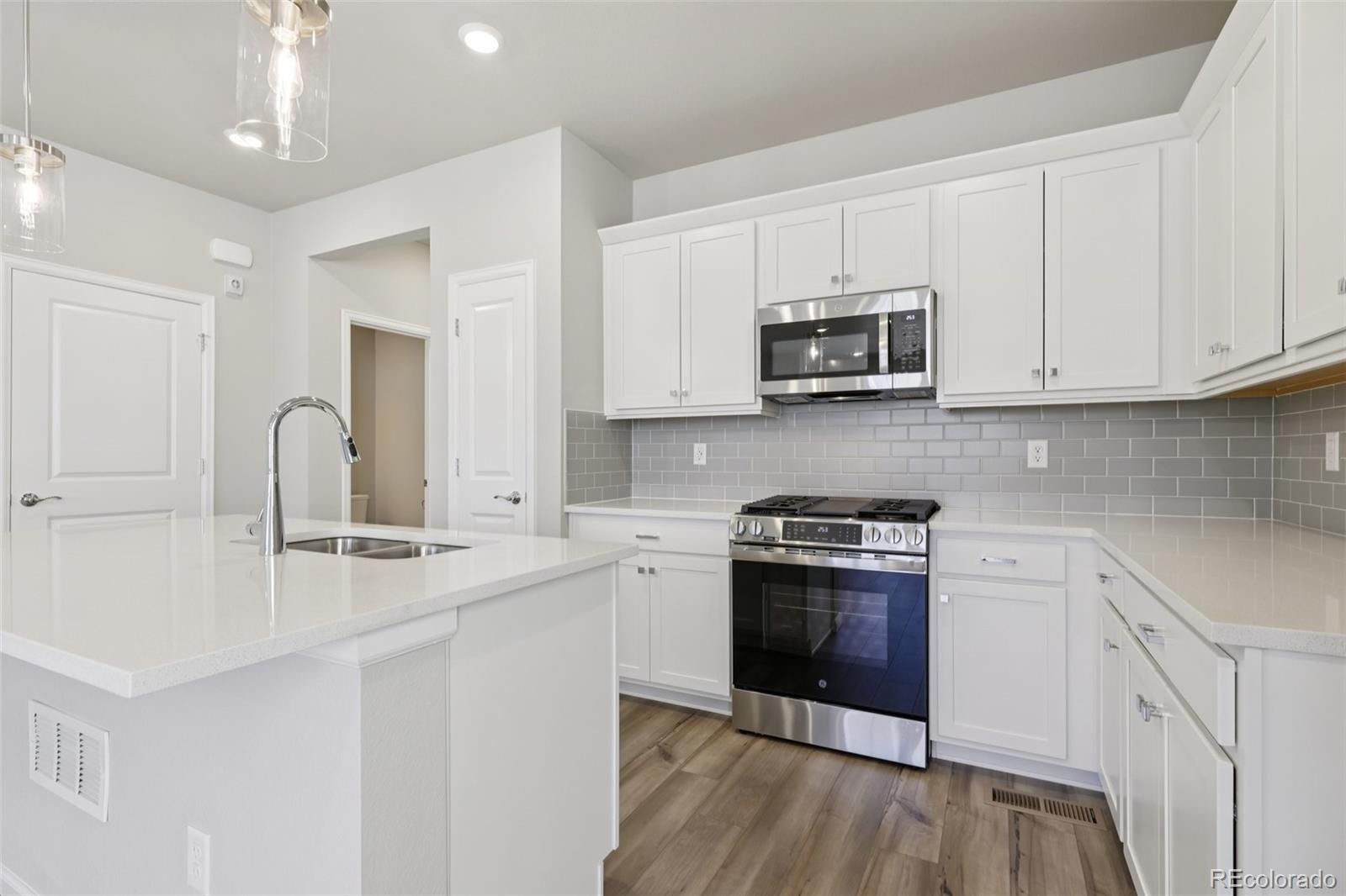 MLS Image #6 for 7245  goldbloom lane,littleton, Colorado