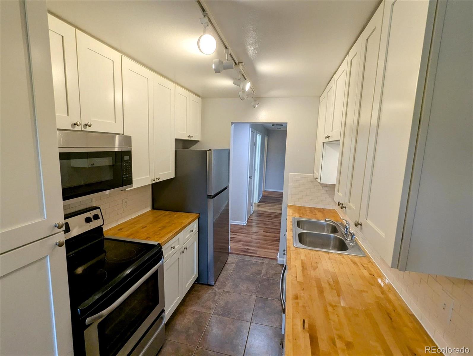 MLS Image #11 for 17361 e mansfield avenue,aurora, Colorado