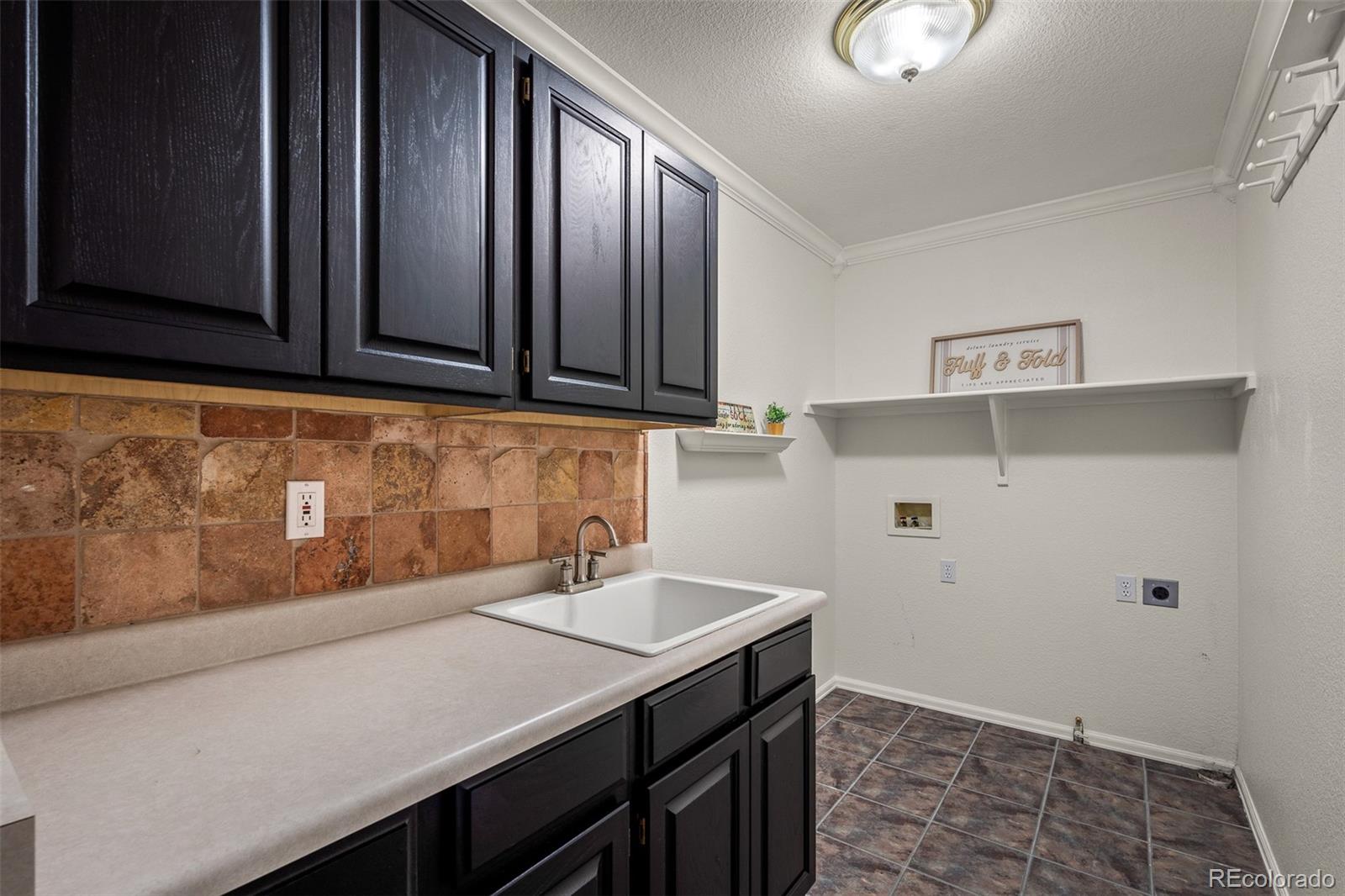 MLS Image #18 for 206  luxury lane,colorado springs, Colorado