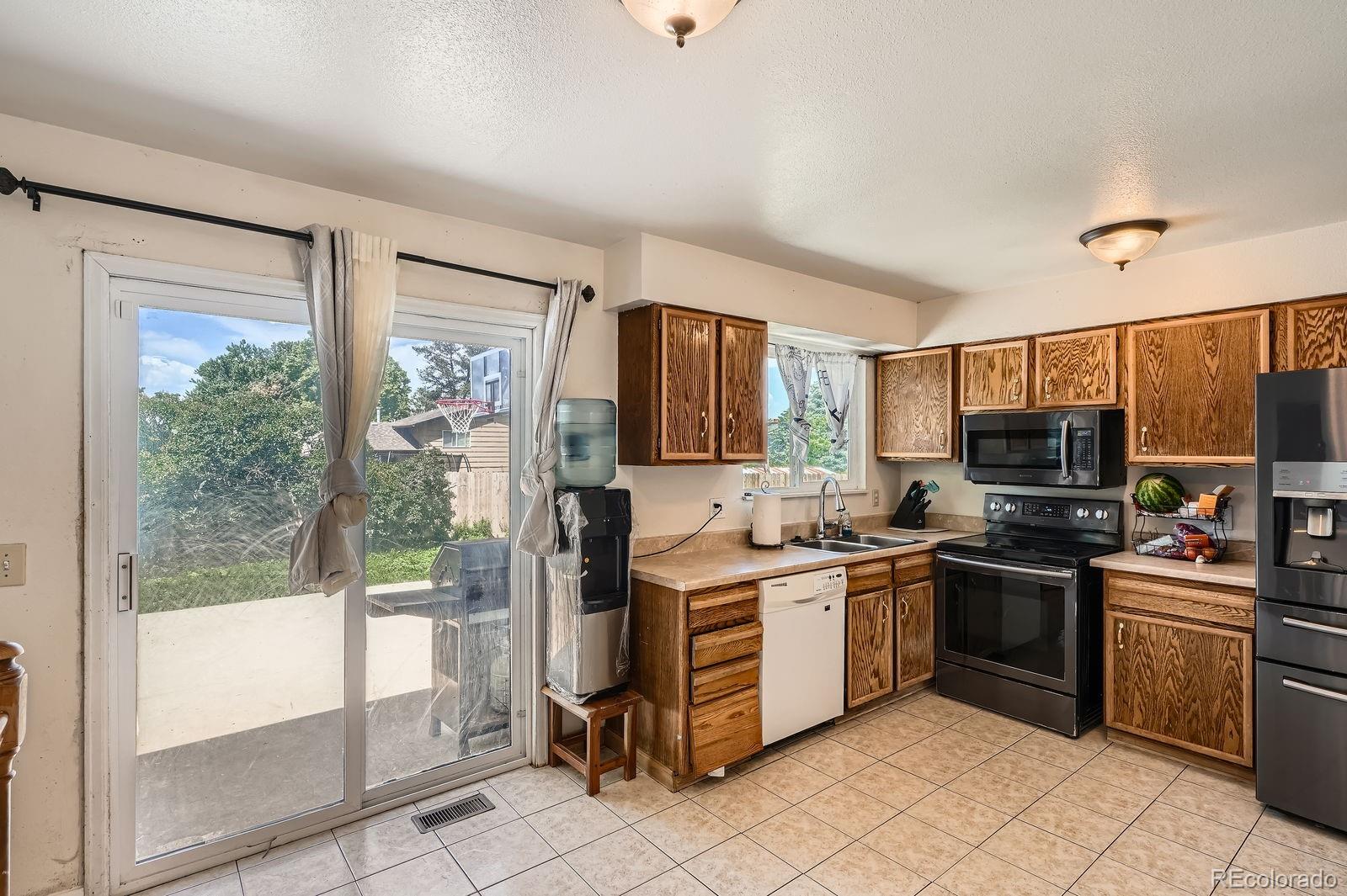 MLS Image #9 for 2615 s laredo court,aurora, Colorado