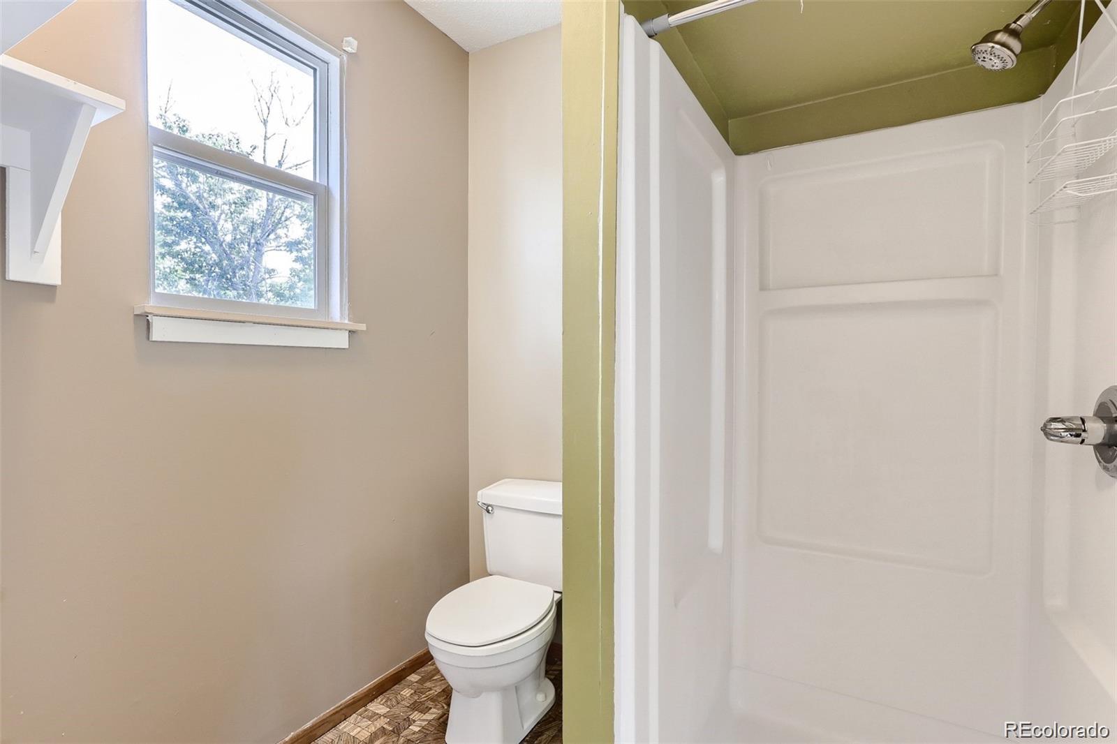 MLS Image #10 for 11502 e 7th avenue,aurora, Colorado