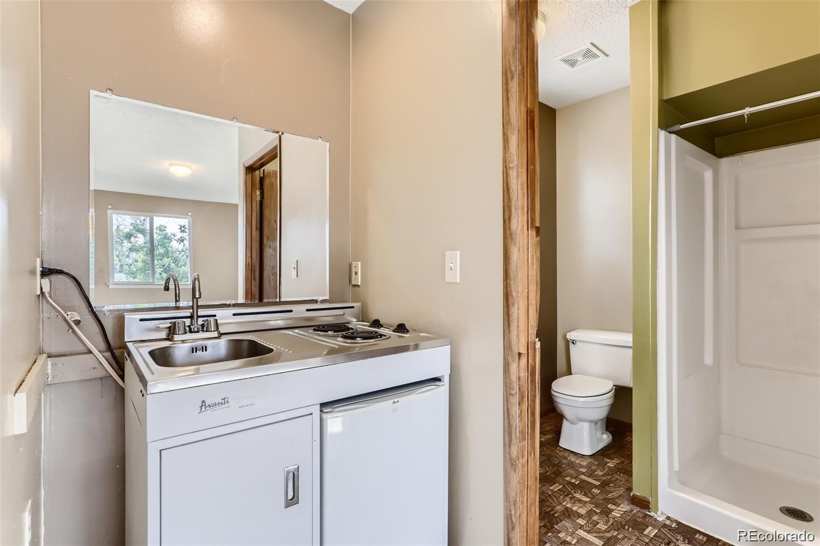 MLS Image #9 for 11502 e 7th avenue,aurora, Colorado