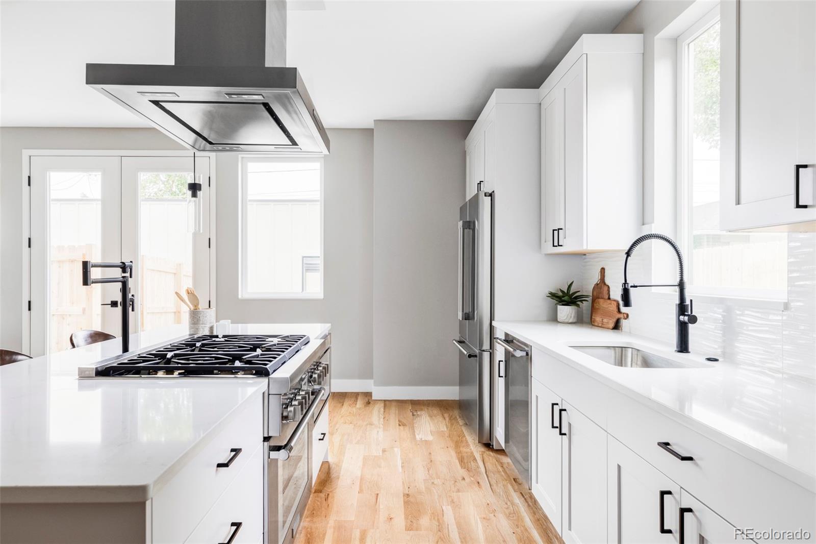 MLS Image #6 for 1543  glencoe street,denver, Colorado
