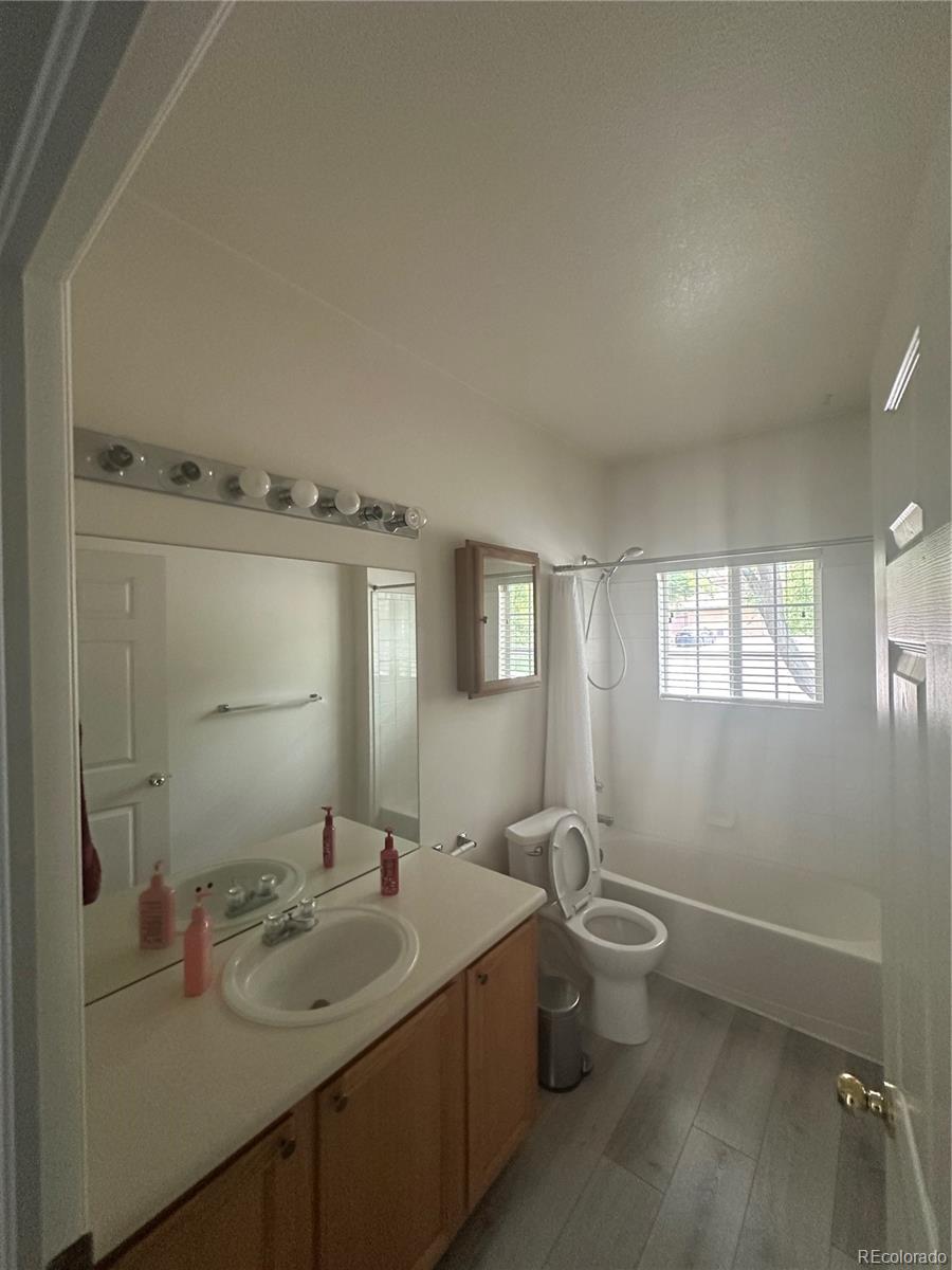 MLS Image #10 for 12235 e 2nd drive,aurora, Colorado