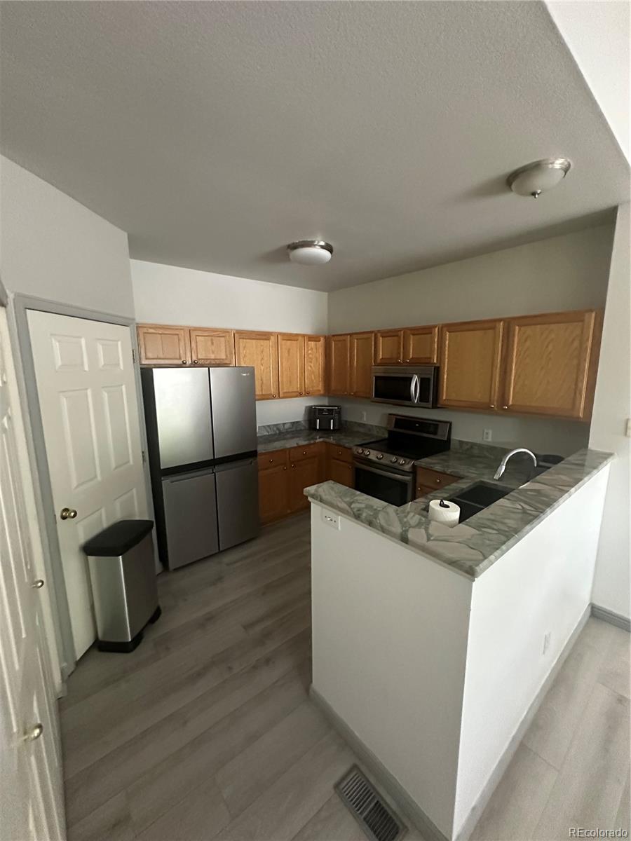 MLS Image #6 for 12235 e 2nd drive,aurora, Colorado