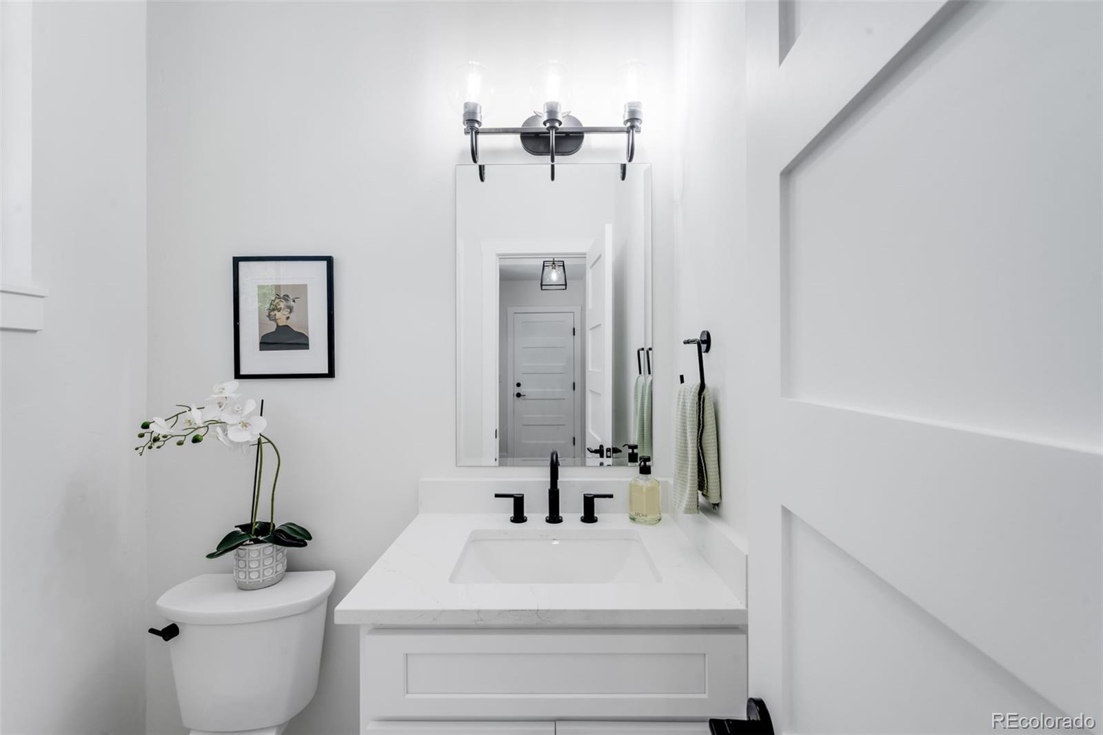 MLS Image #11 for 4640 w 39th avenue,denver, Colorado