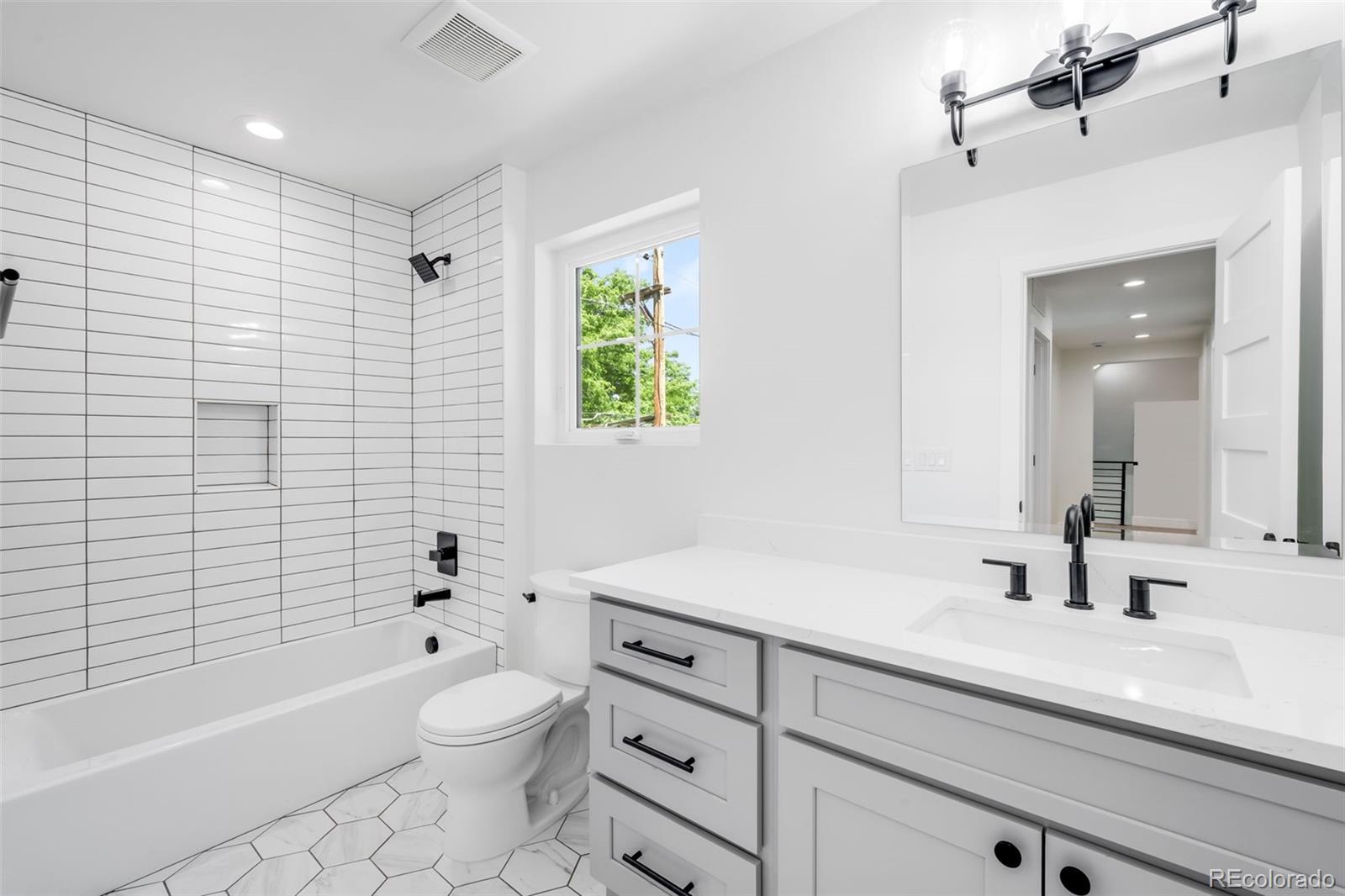 MLS Image #21 for 4640 w 39th avenue,denver, Colorado