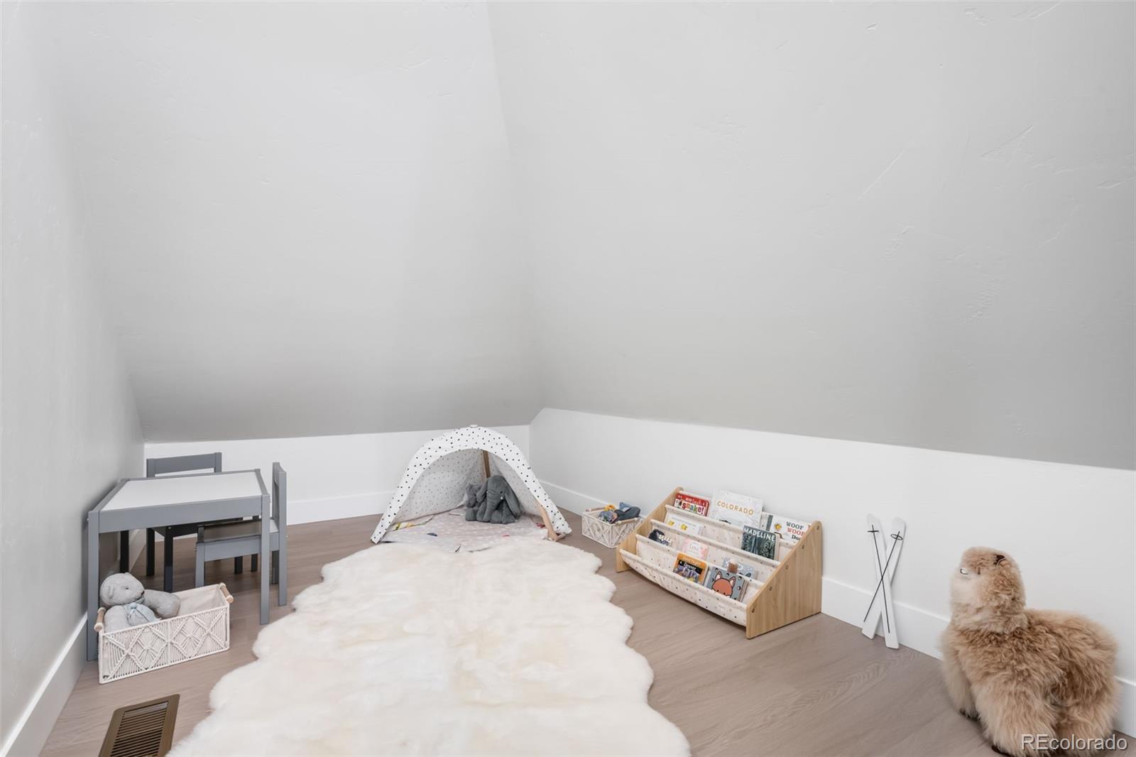MLS Image #23 for 4640 w 39th avenue,denver, Colorado