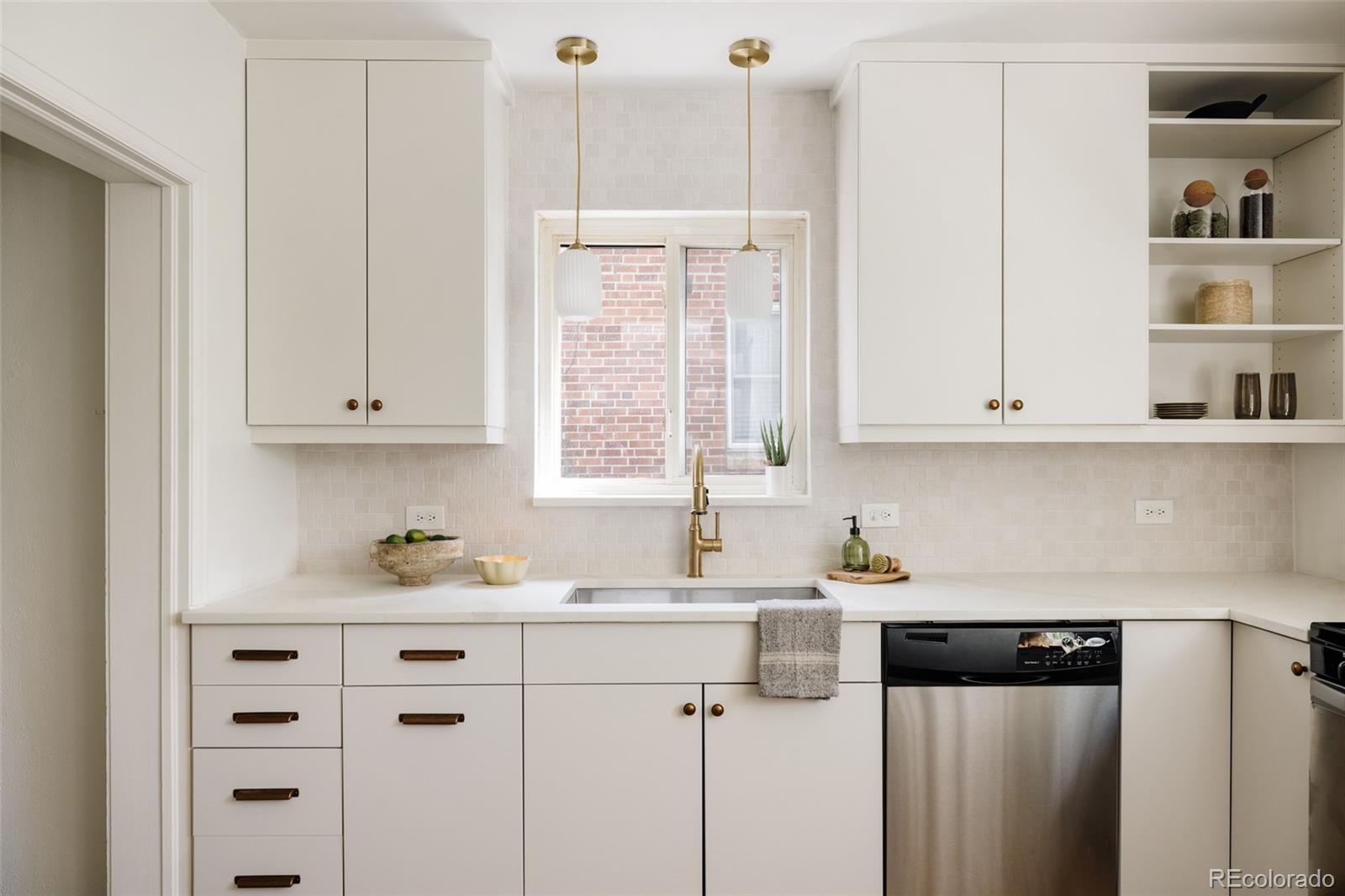 MLS Image #14 for 1185 s steele street,denver, Colorado