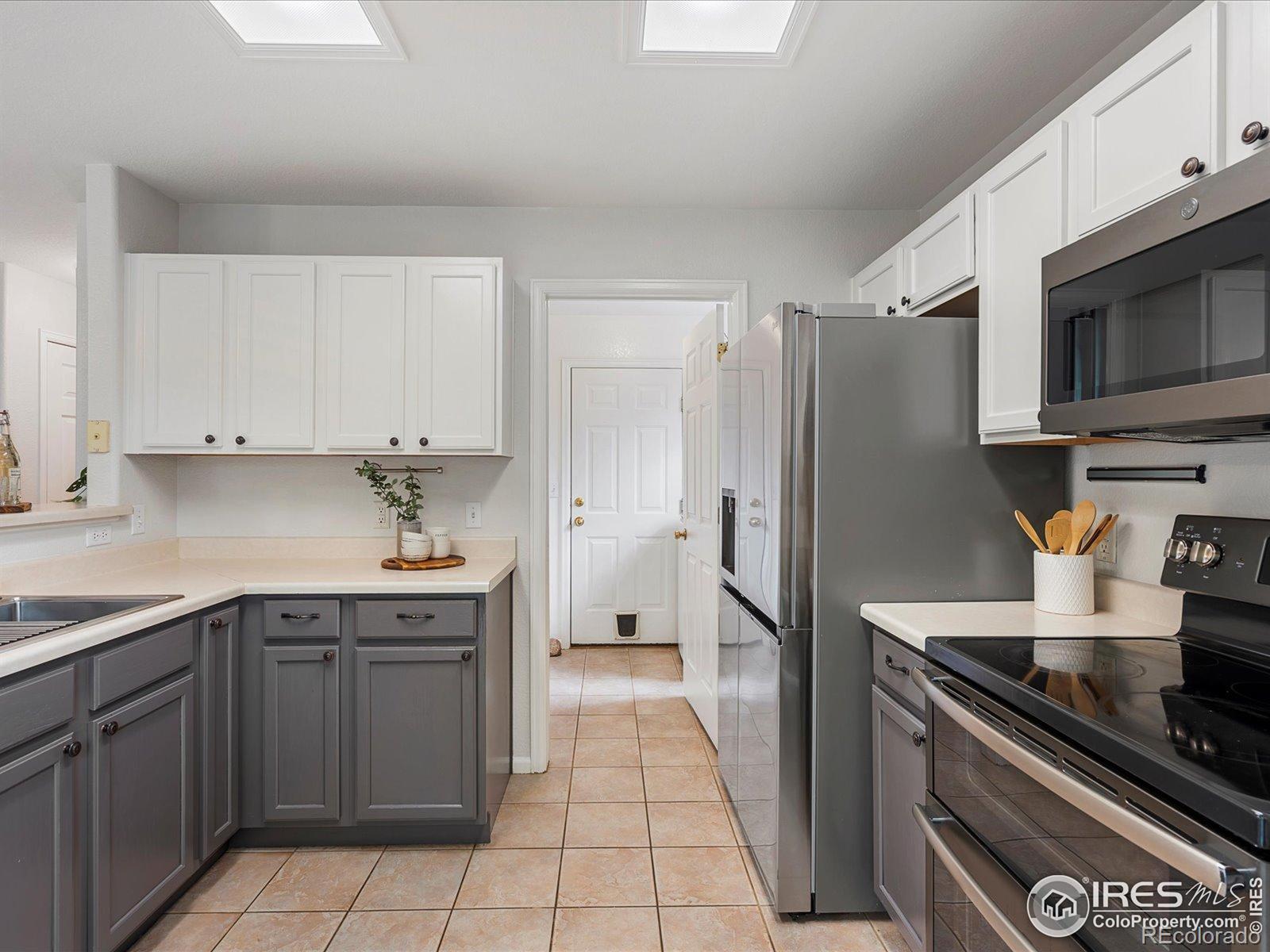 MLS Image #8 for 707  starkey court,erie, Colorado